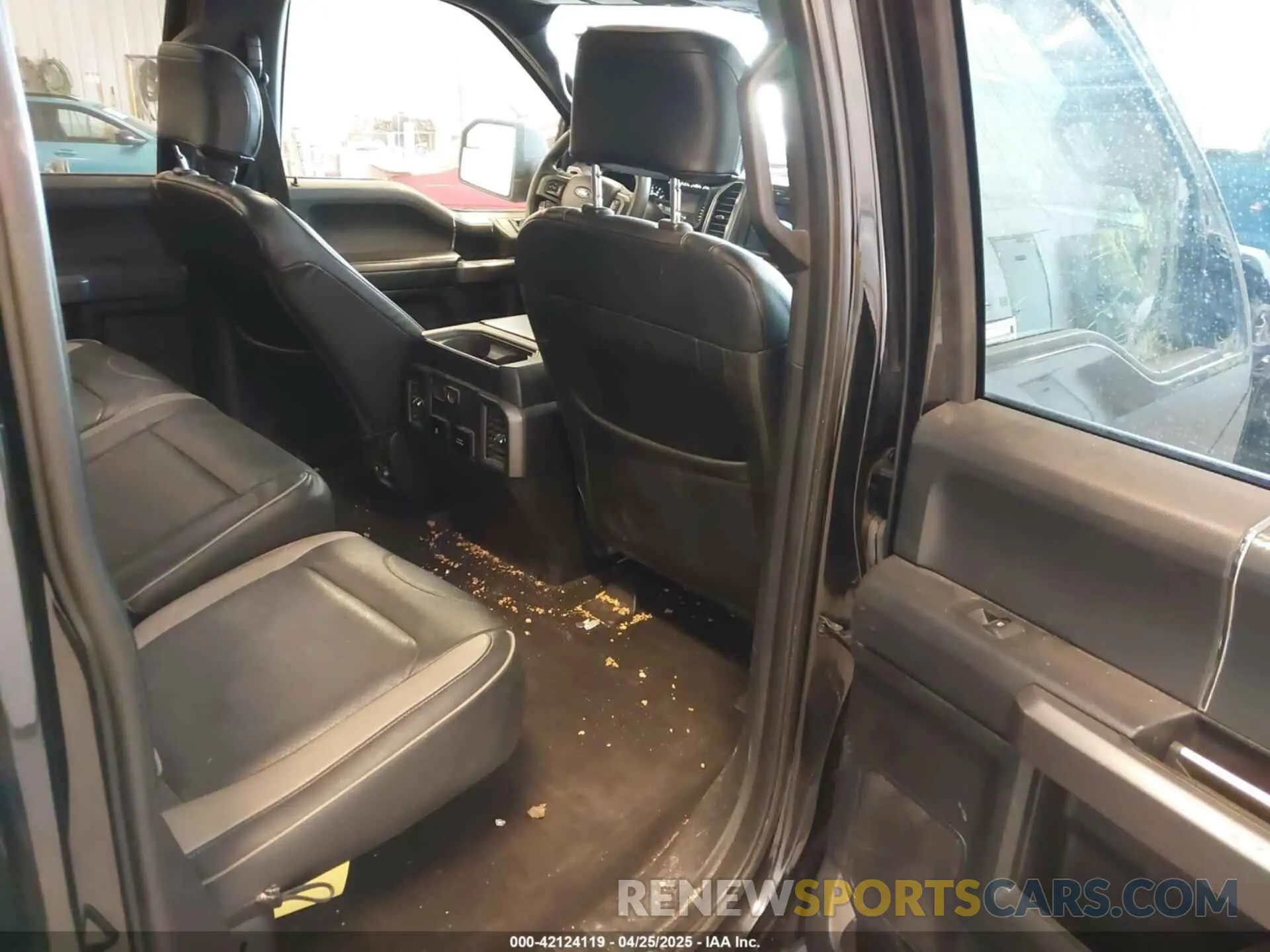 8 Photograph of a damaged car 1FTEW1E58KFB35760 FORD F-150 2019