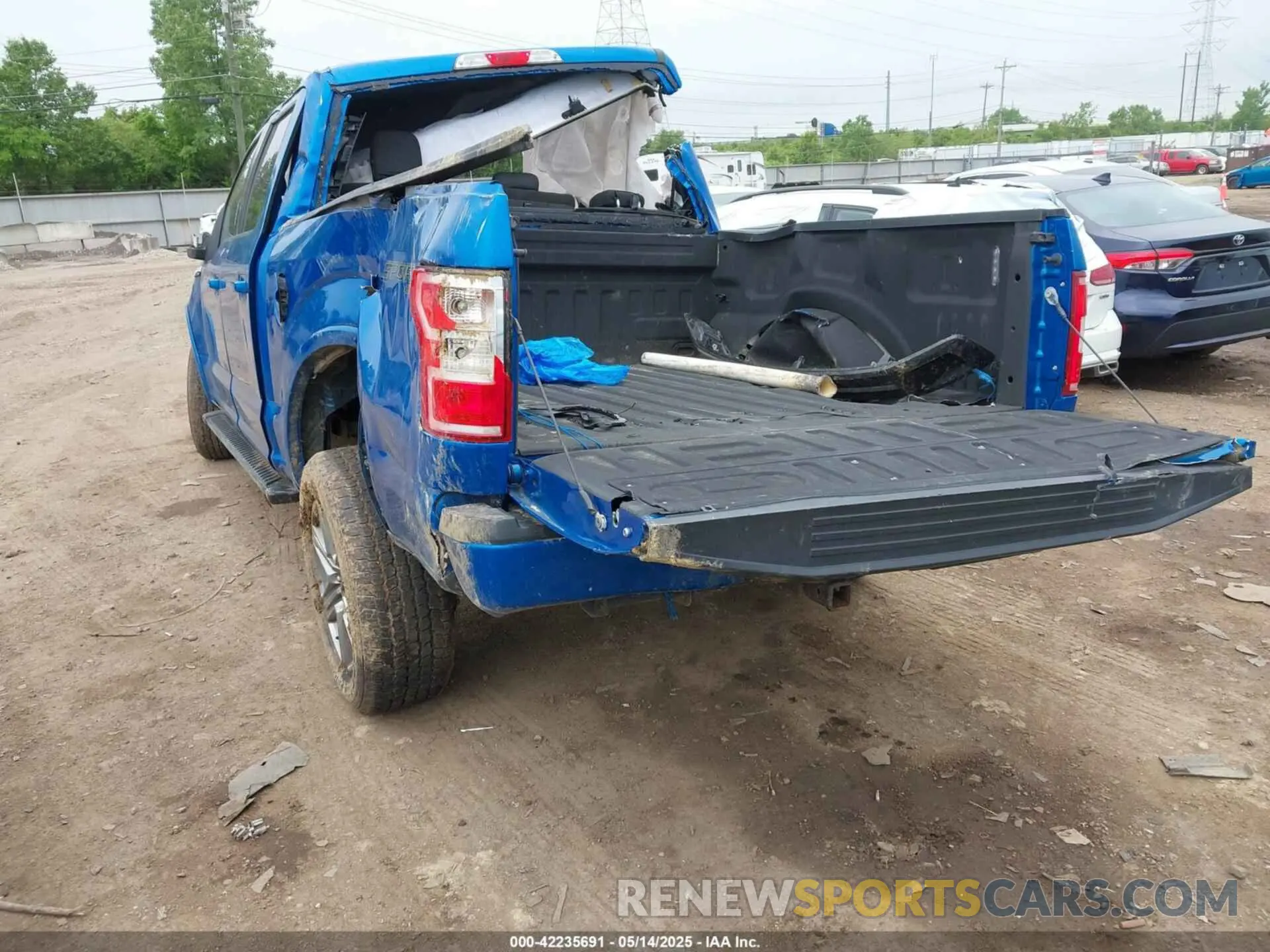 3 Photograph of a damaged car 1FTEW1E59KFA94281 FORD F-150 2019