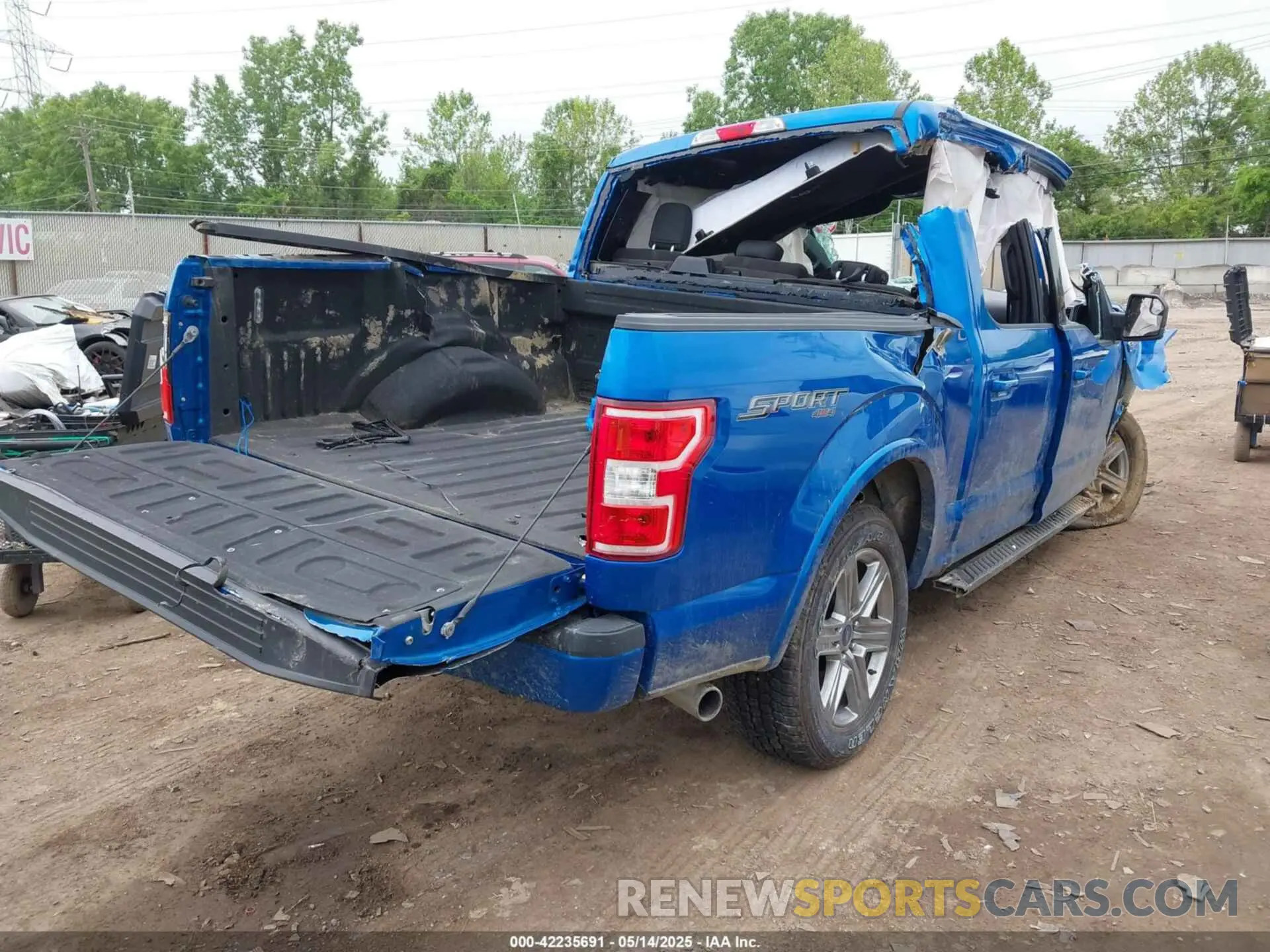 4 Photograph of a damaged car 1FTEW1E59KFA94281 FORD F-150 2019