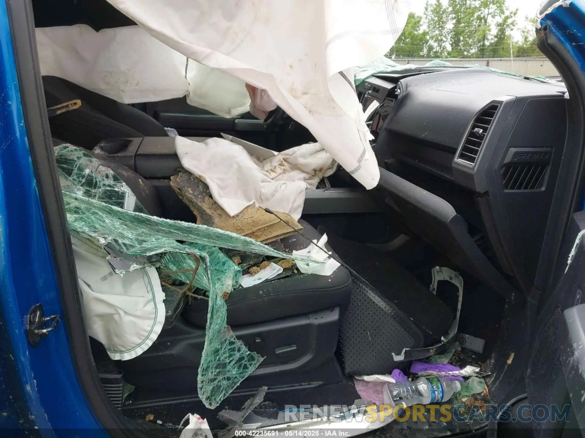 5 Photograph of a damaged car 1FTEW1E59KFA94281 FORD F-150 2019