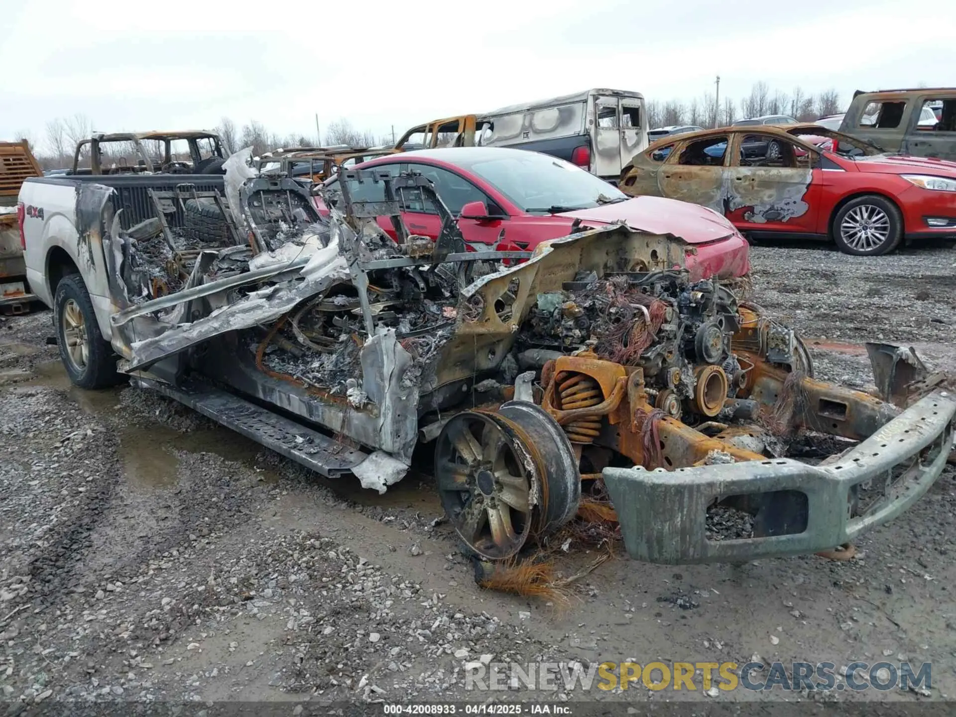 1 Photograph of a damaged car 1FTEW1E59KFB19552 FORD F-150 2019
