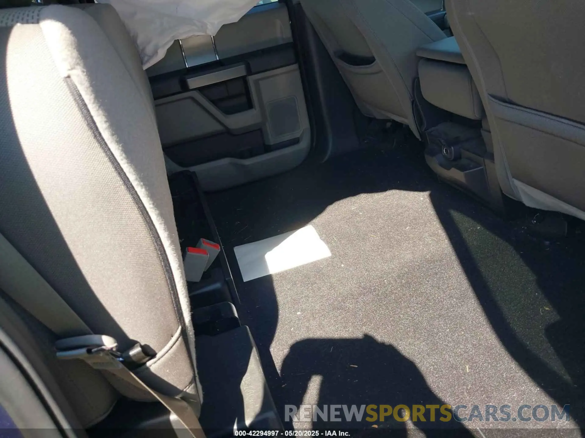8 Photograph of a damaged car 1FTEW1E59KFC41666 FORD F-150 2019
