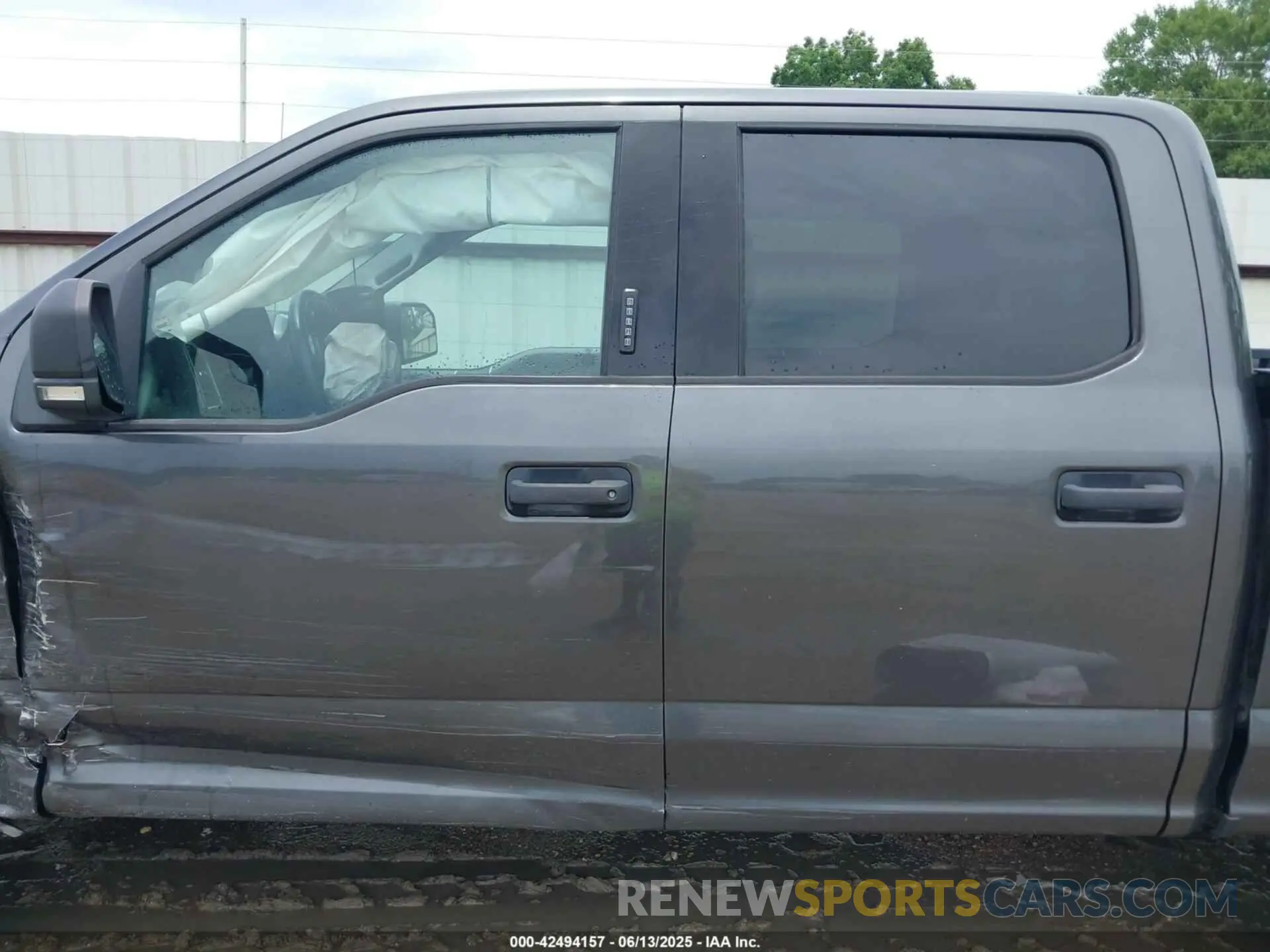 14 Photograph of a damaged car 1FTEW1E59KKD15305 FORD F-150 2019