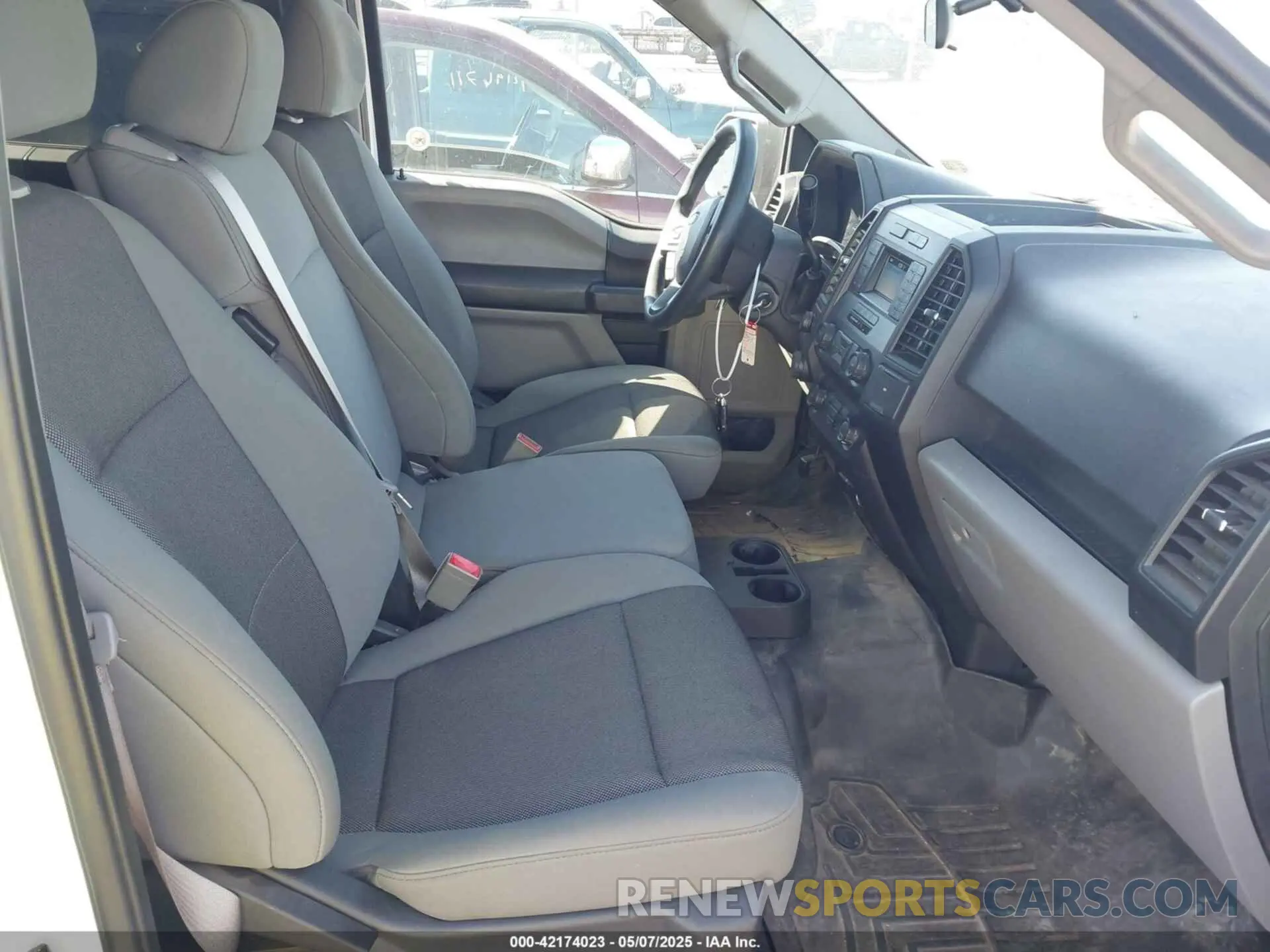 5 Photograph of a damaged car 1FTEW1E59KKF30750 FORD F-150 2019