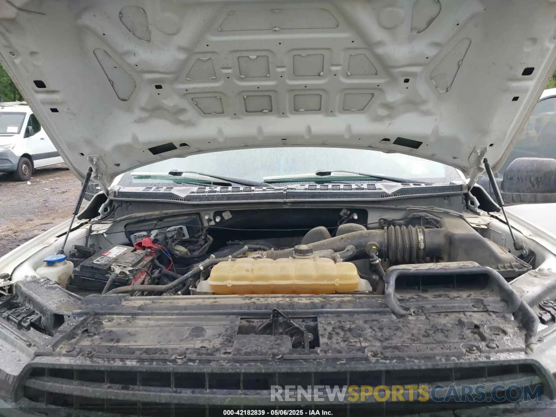 10 Photograph of a damaged car 1FTEW1EB2KKD98999 FORD F-150 2019