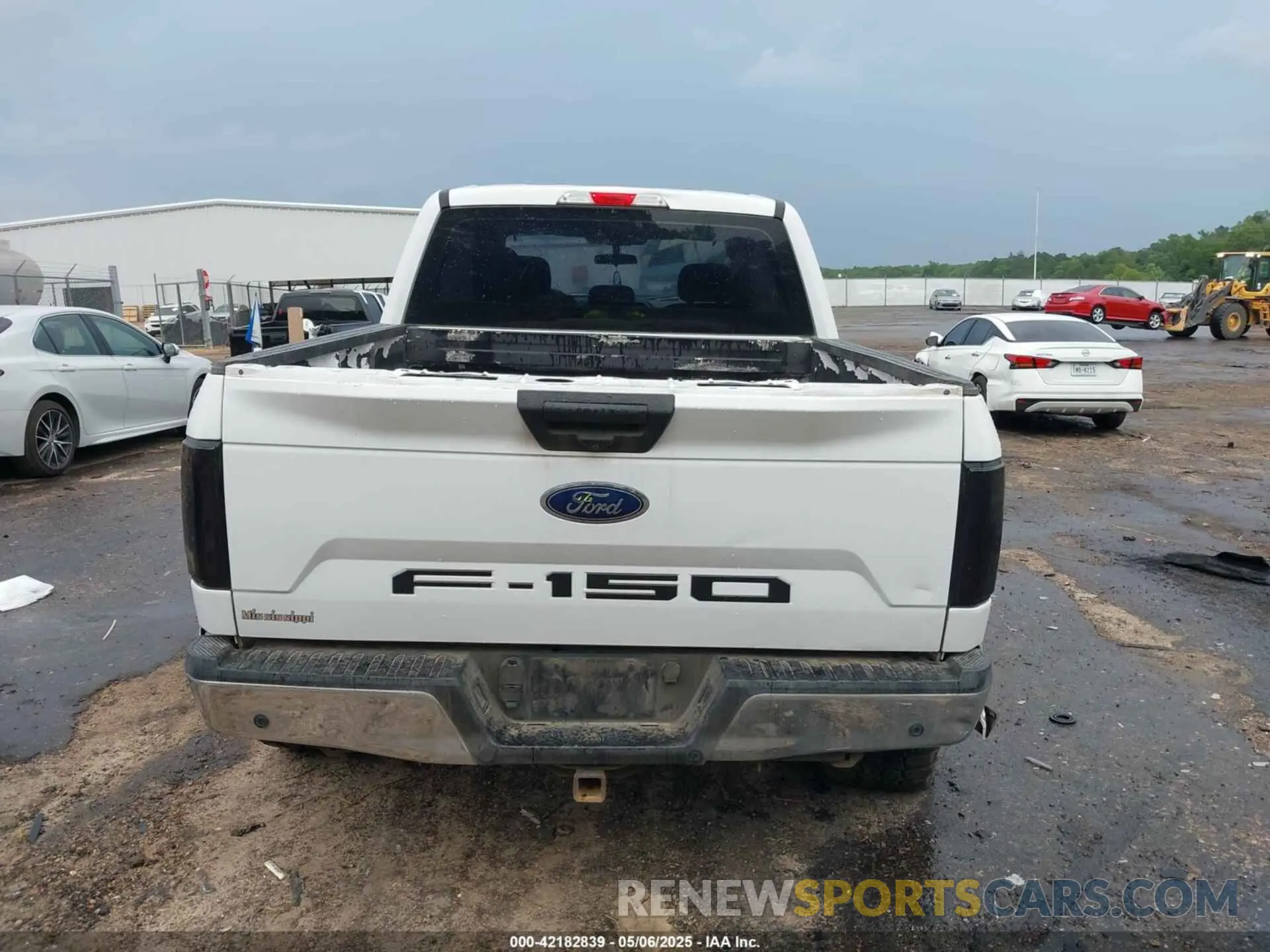 16 Photograph of a damaged car 1FTEW1EB2KKD98999 FORD F-150 2019