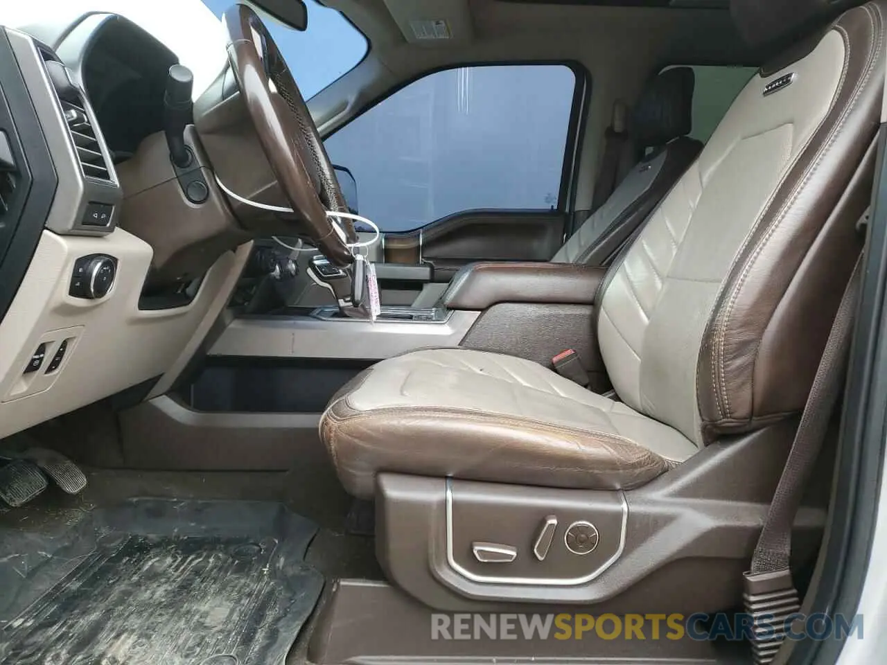 7 Photograph of a damaged car 1FTEW1EG0KFA23519 FORD F-150 2019