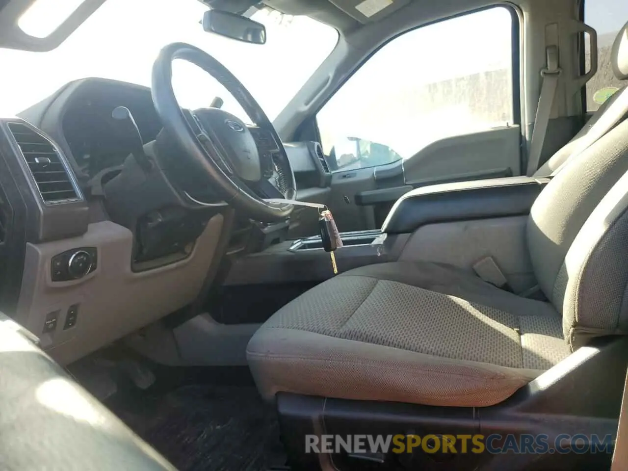 7 Photograph of a damaged car 1FTEW1EP0KFB26634 FORD F-150 2019