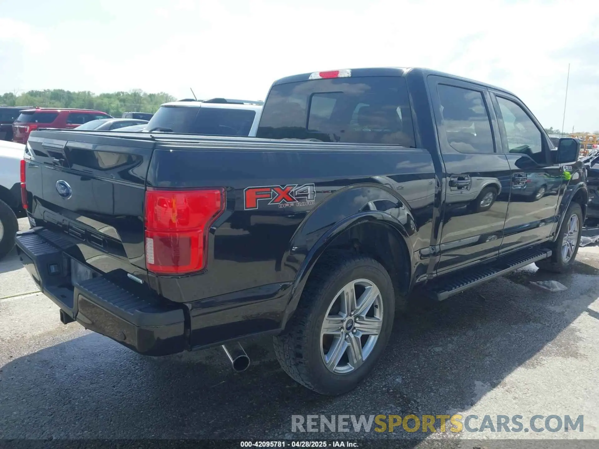 4 Photograph of a damaged car 1FTEW1EP0KFB40713 FORD F-150 2019