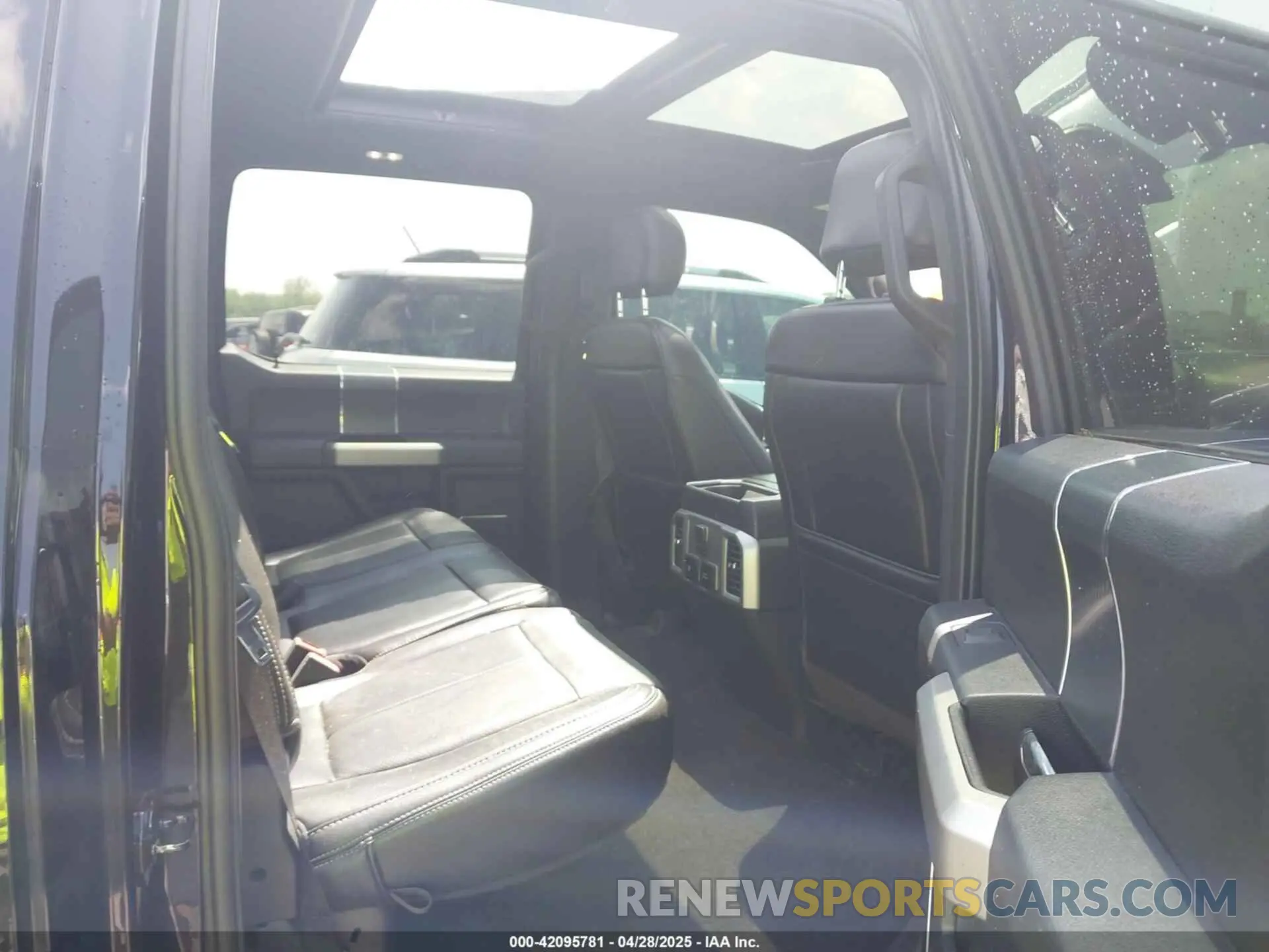 8 Photograph of a damaged car 1FTEW1EP0KFB40713 FORD F-150 2019