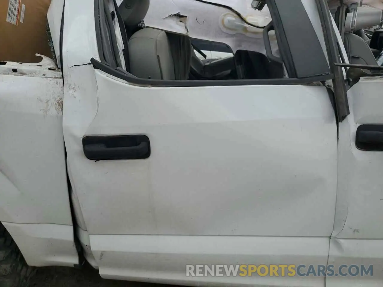 11 Photograph of a damaged car 1FTEW1EP0KFC23865 FORD F-150 2019