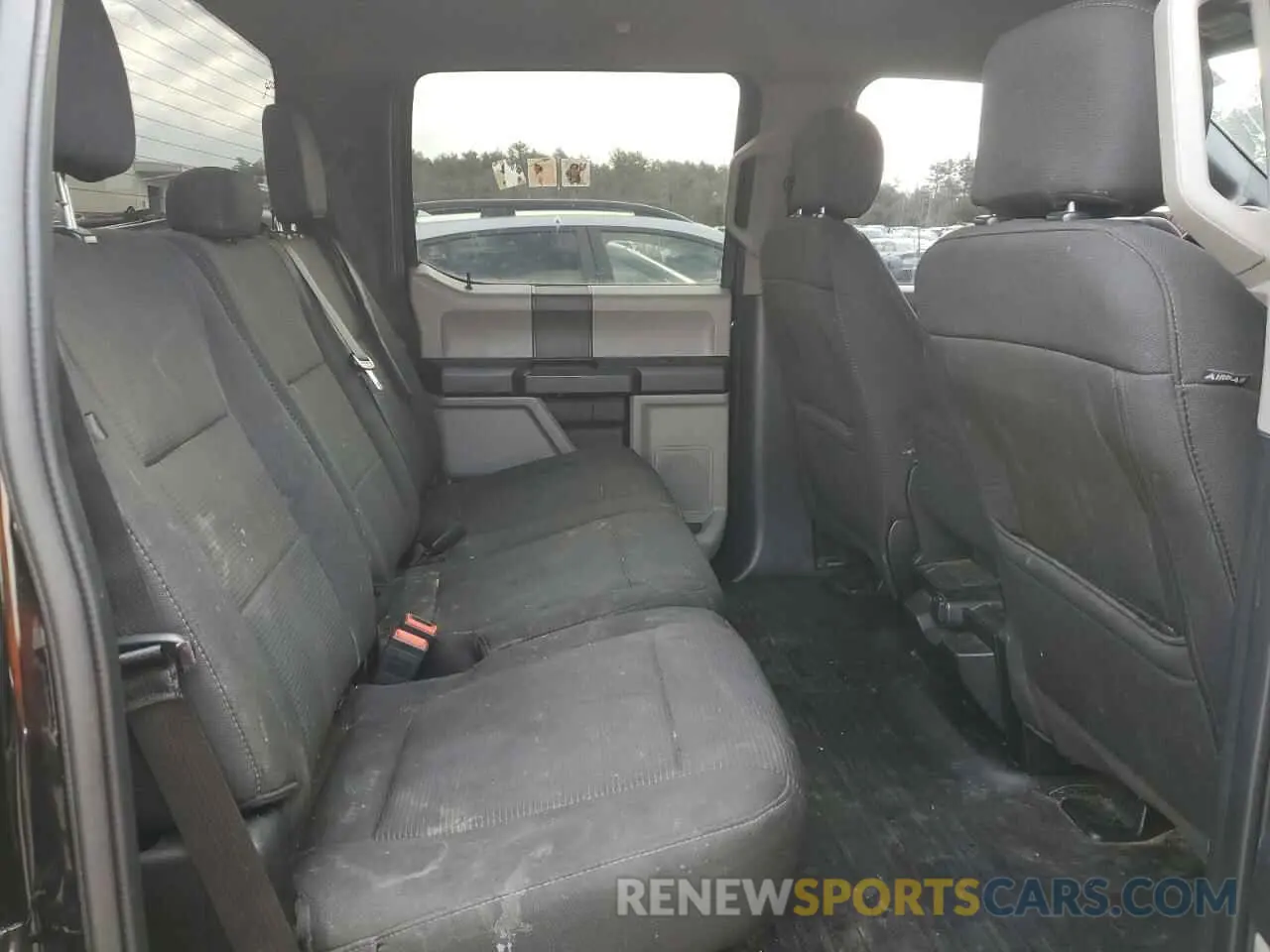 10 Photograph of a damaged car 1FTEW1EP0KKD47884 FORD F-150 2019