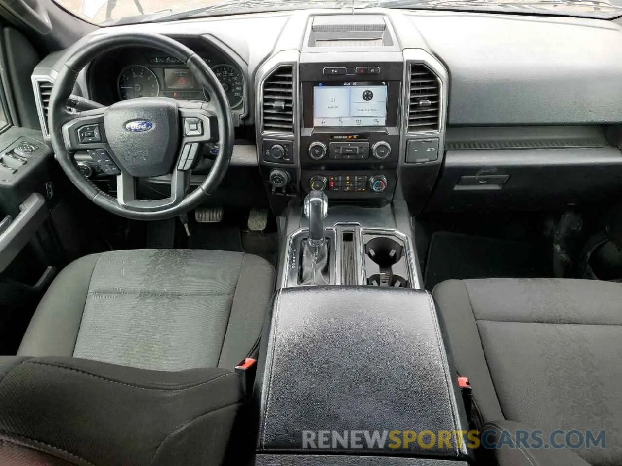 8 Photograph of a damaged car 1FTEW1EP0KKD61252 FORD F-150 2019