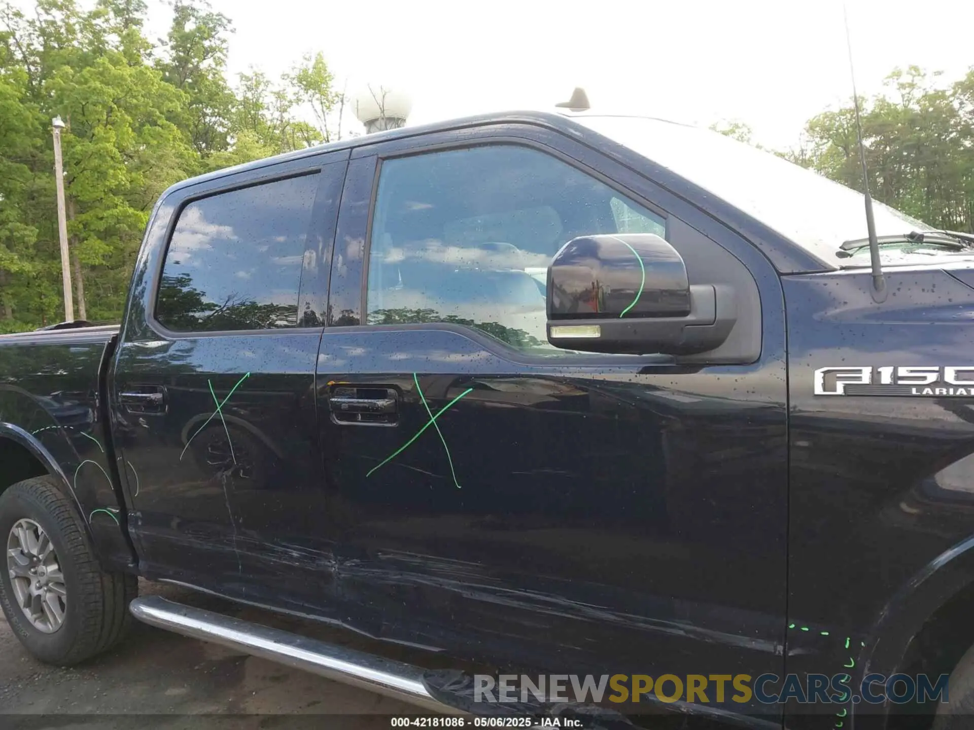 13 Photograph of a damaged car 1FTEW1EP1KKF23440 FORD F-150 2019