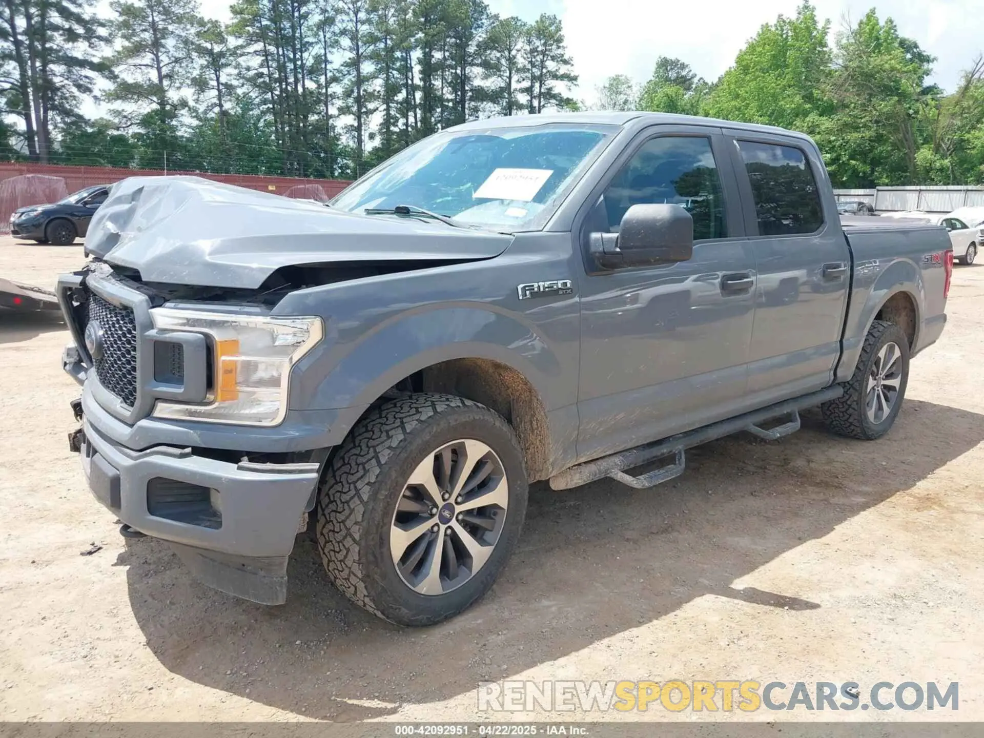 2 Photograph of a damaged car 1FTEW1EP2KKE63250 FORD F-150 2019