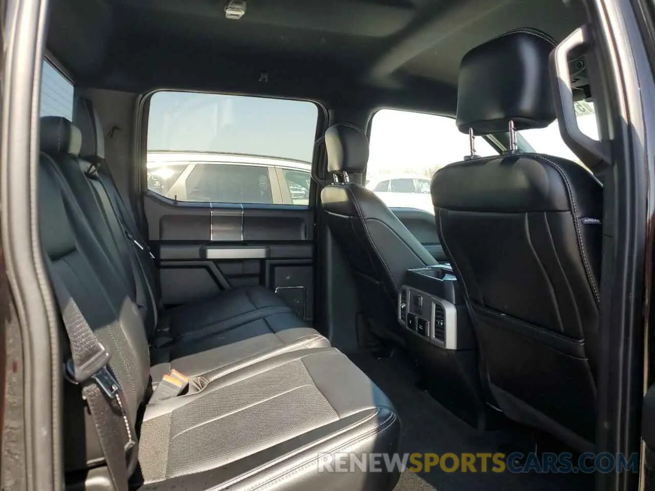 10 Photograph of a damaged car 1FTEW1EP3KFB37076 FORD F-150 2019