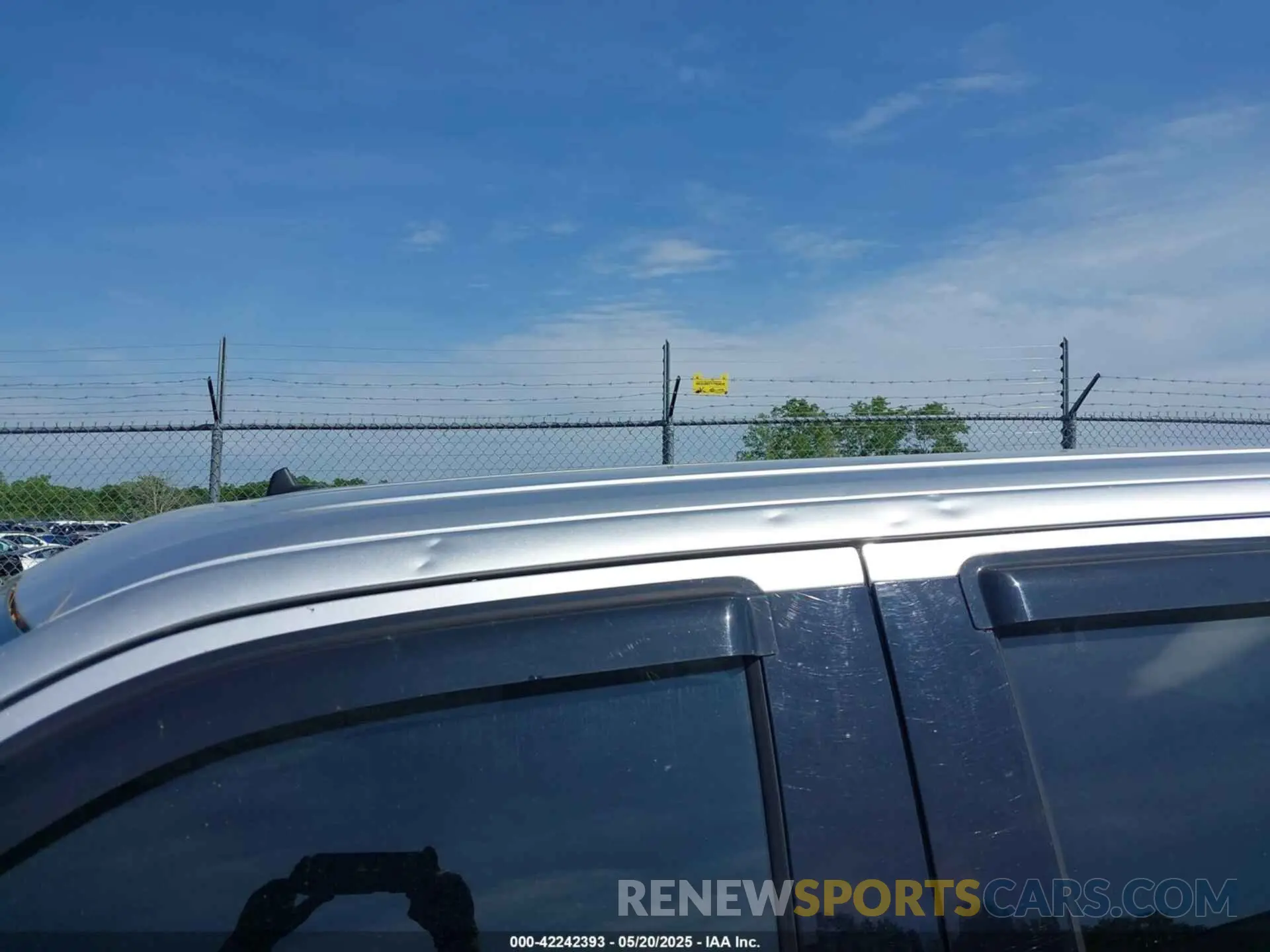 19 Photograph of a damaged car 1FTEW1EP3KFB61412 FORD F-150 2019