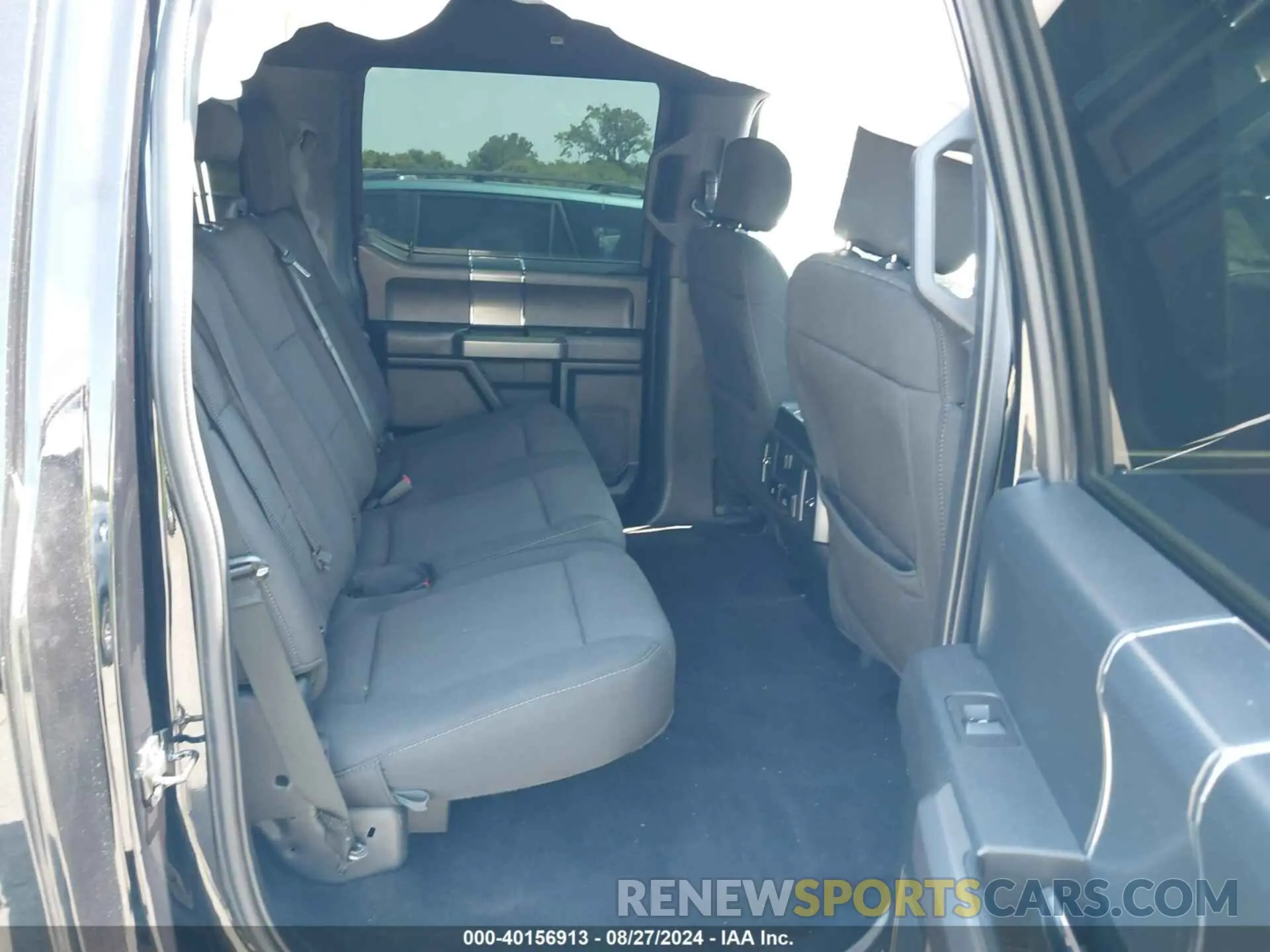 8 Photograph of a damaged car 1FTEW1EP3KFD04455 FORD F-150 2019