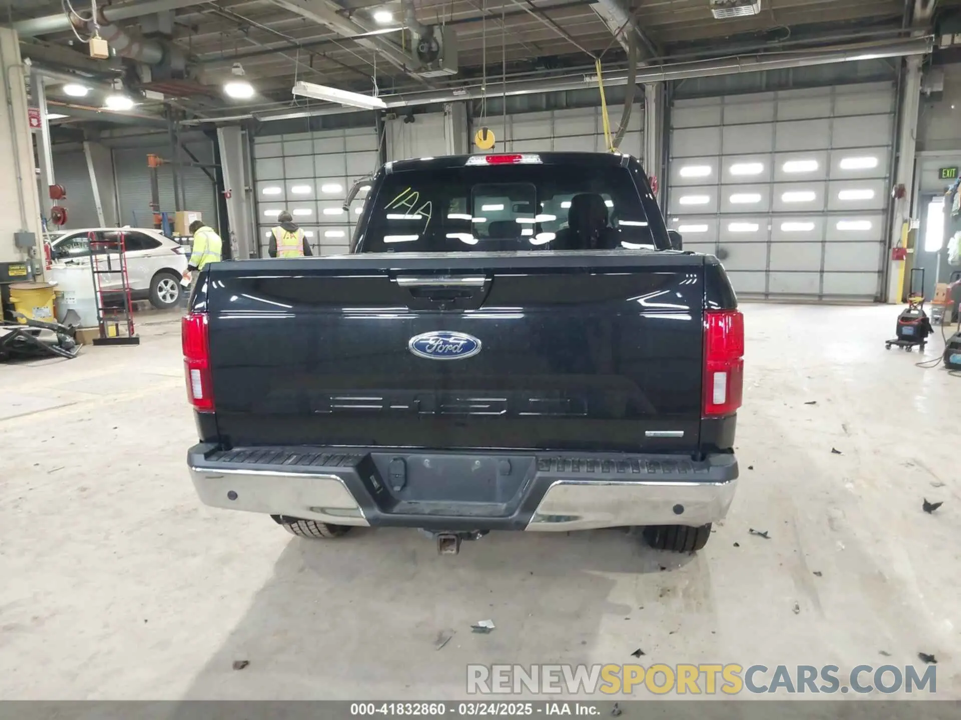 17 Photograph of a damaged car 1FTEW1EP3KFD20185 FORD F-150 2019