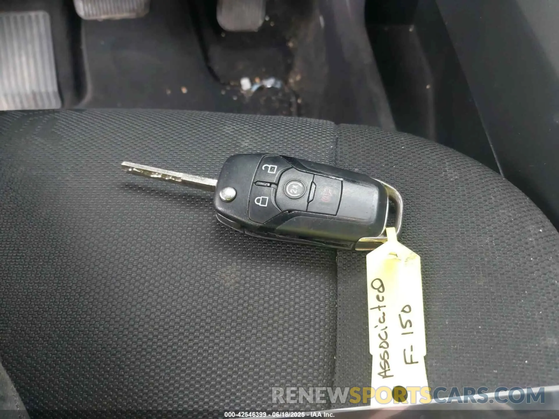 11 Photograph of a damaged car 1FTEW1EP3KFD24897 FORD F-150 2019