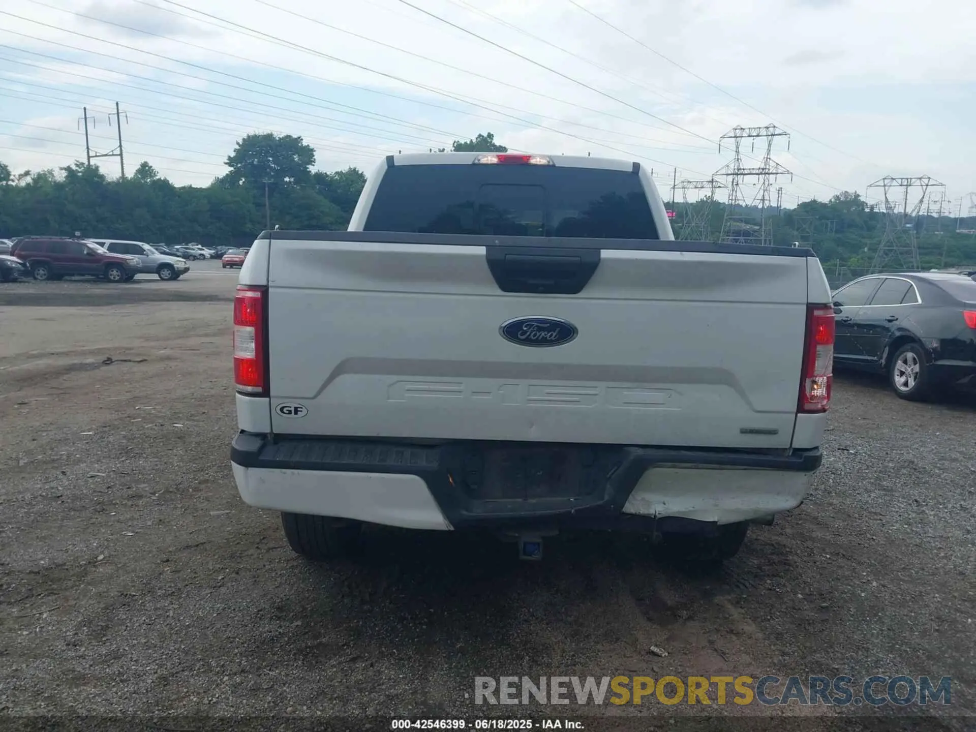 17 Photograph of a damaged car 1FTEW1EP3KFD24897 FORD F-150 2019