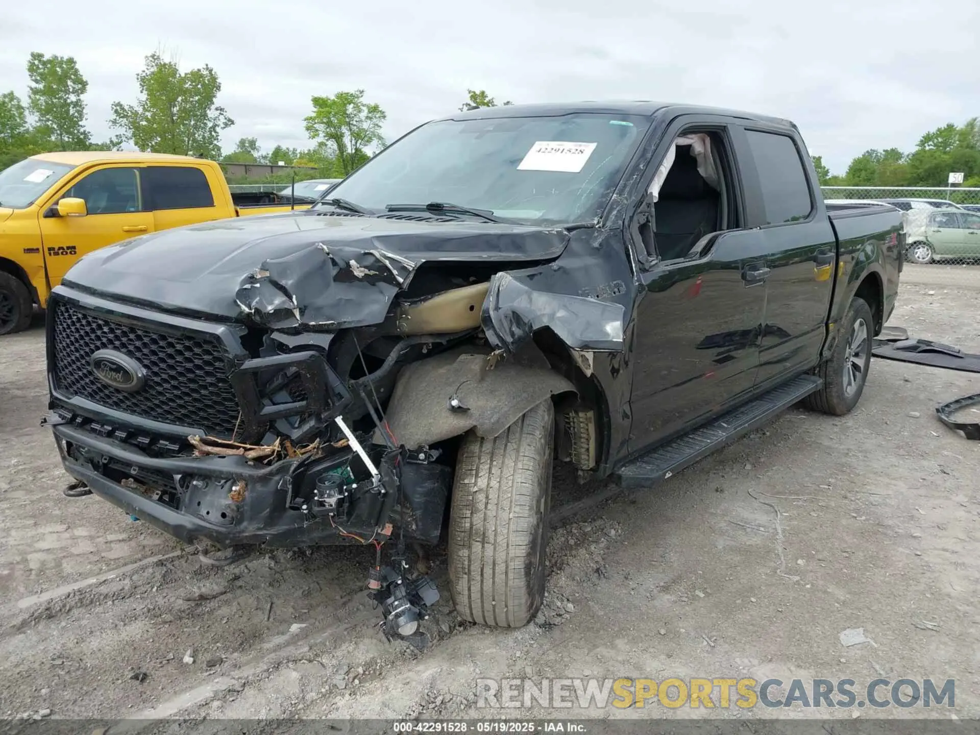 2 Photograph of a damaged car 1FTEW1EP3KKC32342 FORD F-150 2019