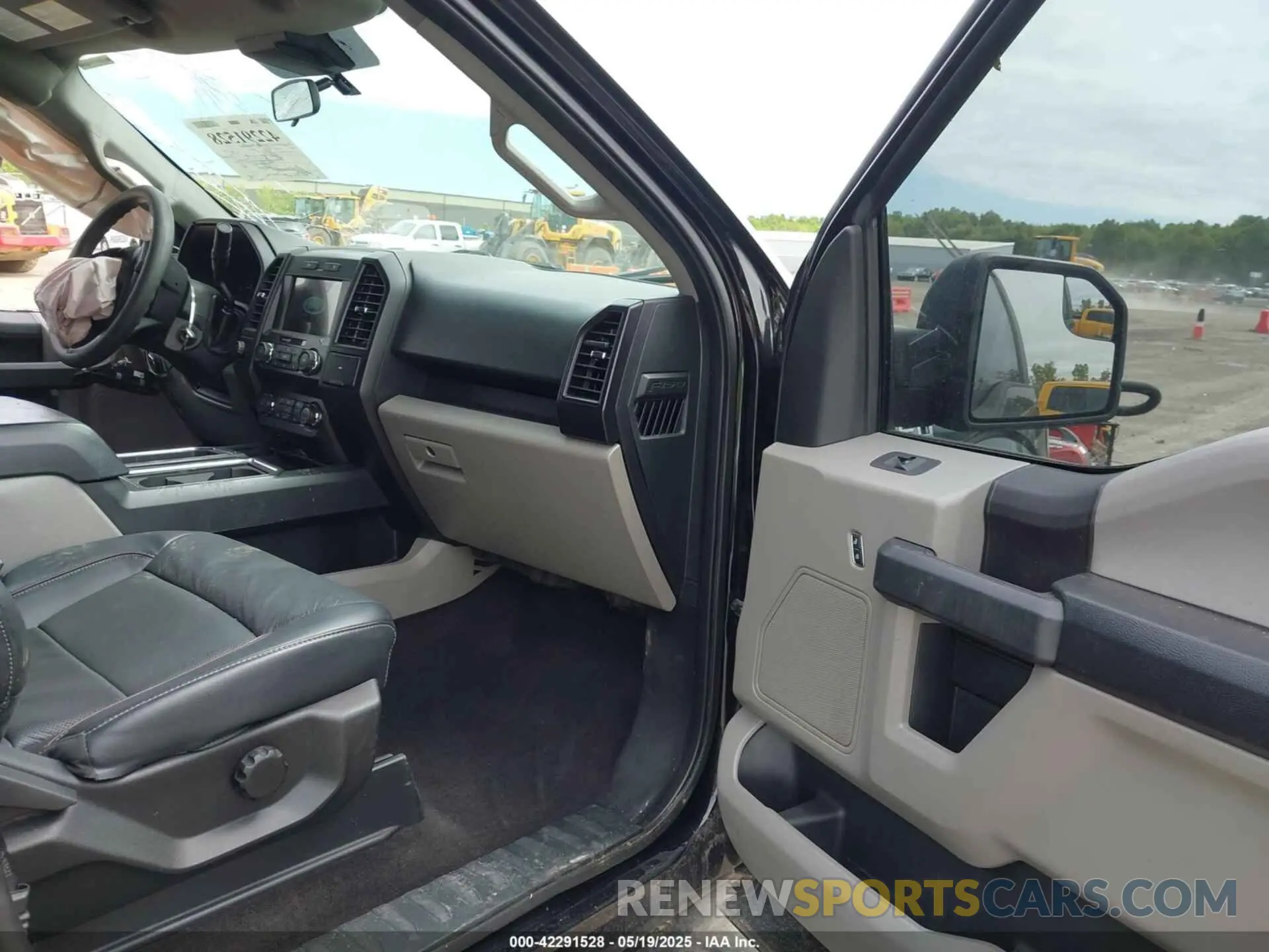 5 Photograph of a damaged car 1FTEW1EP3KKC32342 FORD F-150 2019