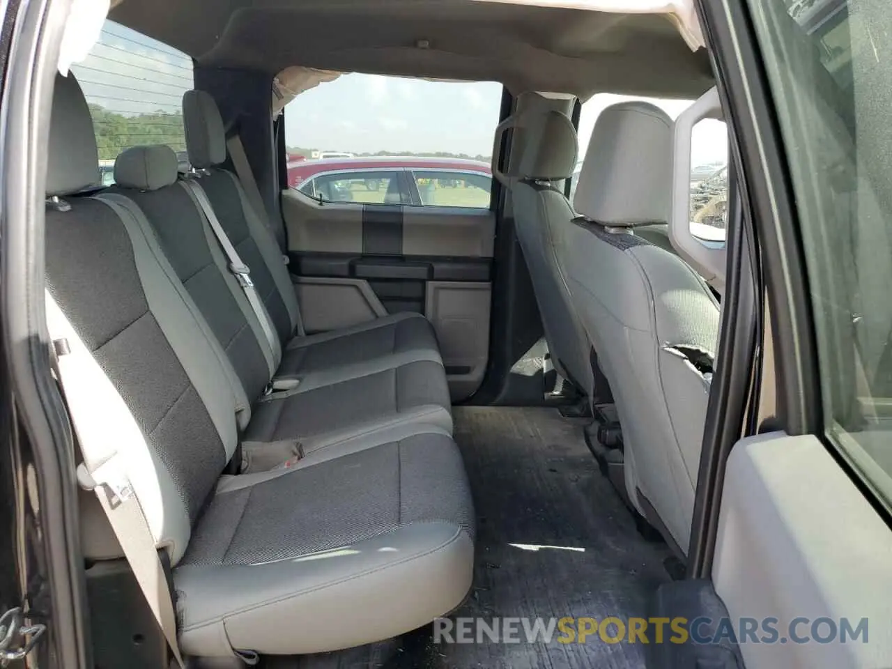 10 Photograph of a damaged car 1FTEW1EP3KKE83359 FORD F-150 2019