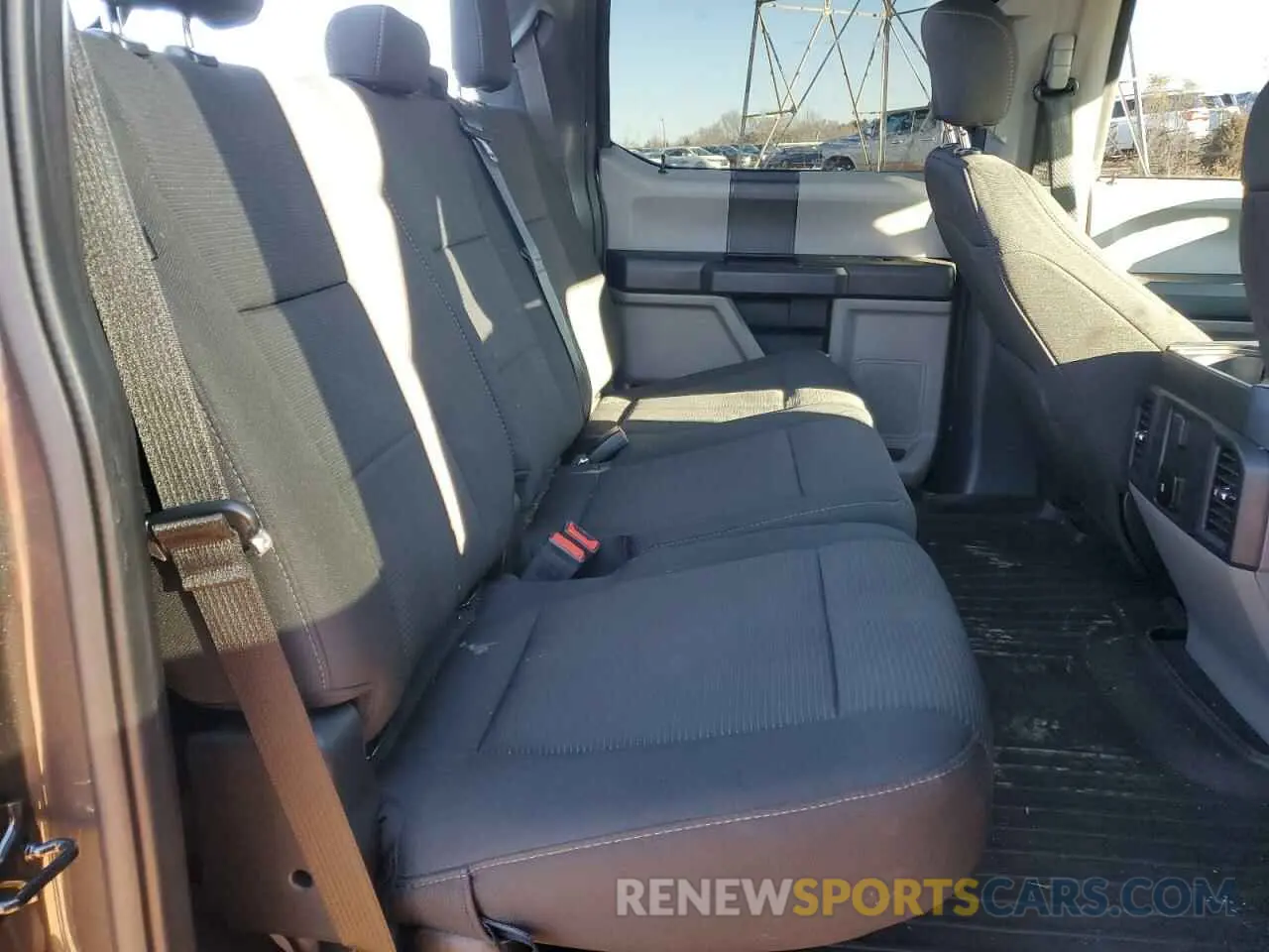 10 Photograph of a damaged car 1FTEW1EP4KFB75738 FORD F-150 2019