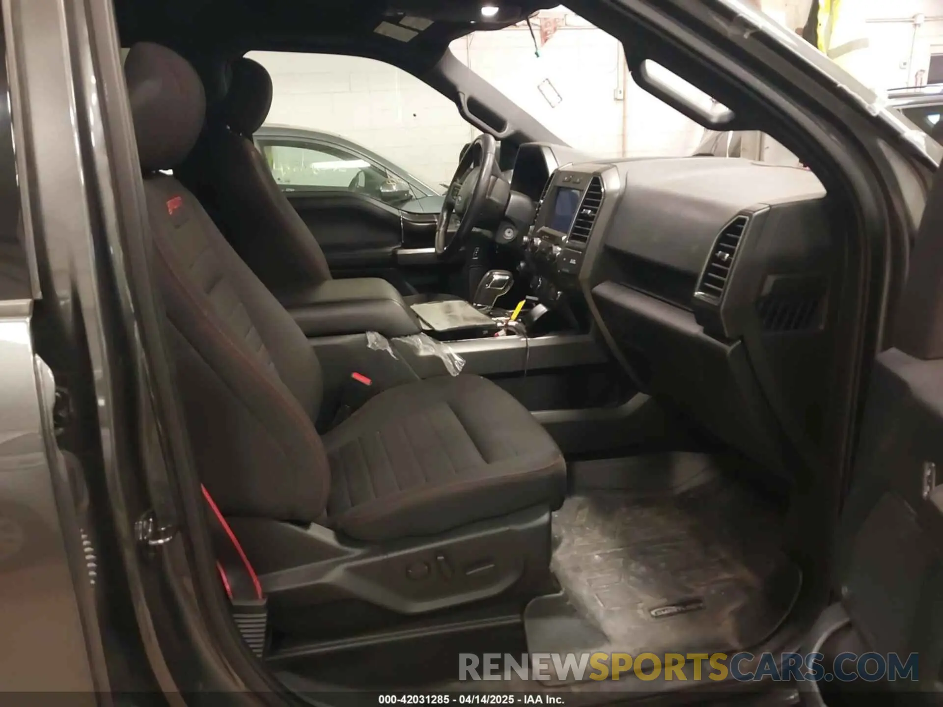 5 Photograph of a damaged car 1FTEW1EP4KFC32813 FORD F-150 2019