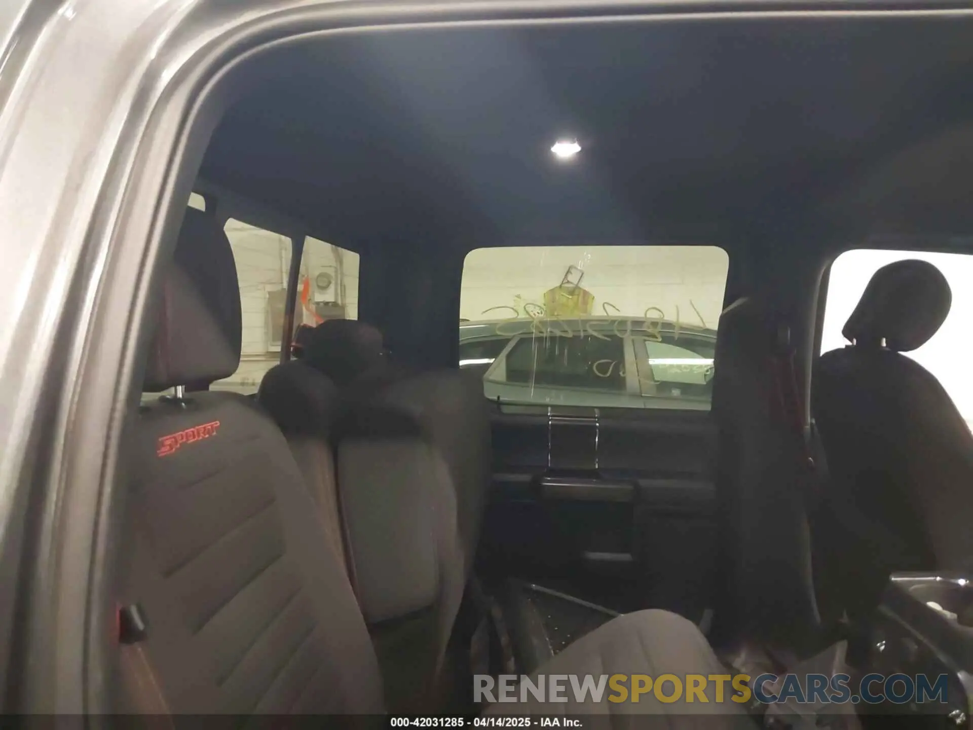 8 Photograph of a damaged car 1FTEW1EP4KFC32813 FORD F-150 2019