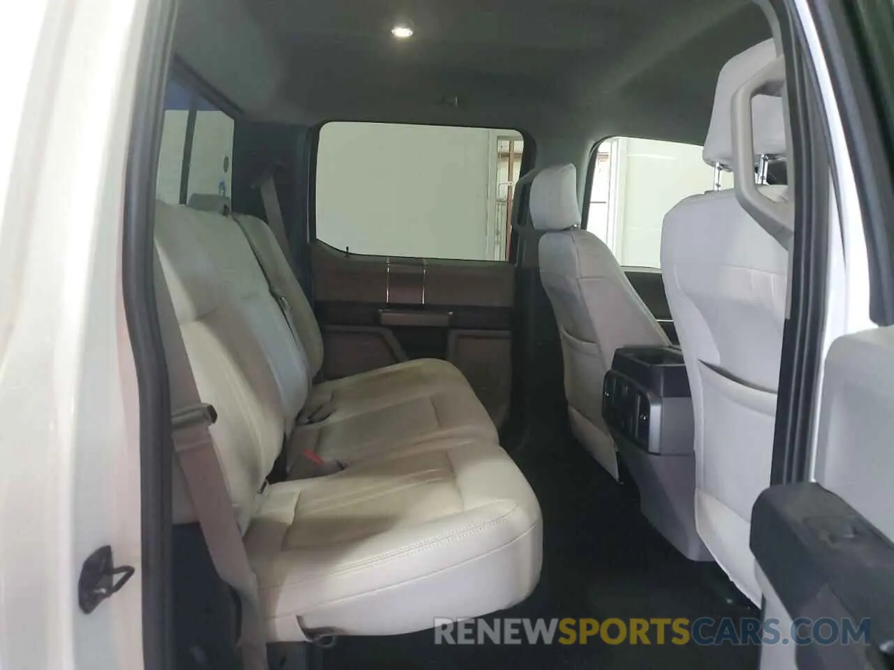 10 Photograph of a damaged car 1FTEW1EP4KFD28716 FORD F-150 2019