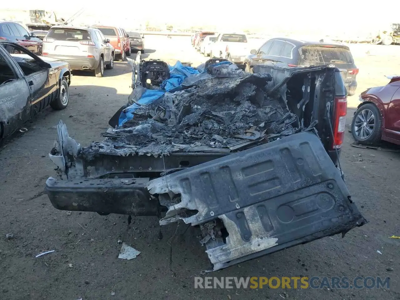 6 Photograph of a damaged car 1FTEW1EP4KKC03206 FORD F-150 2019