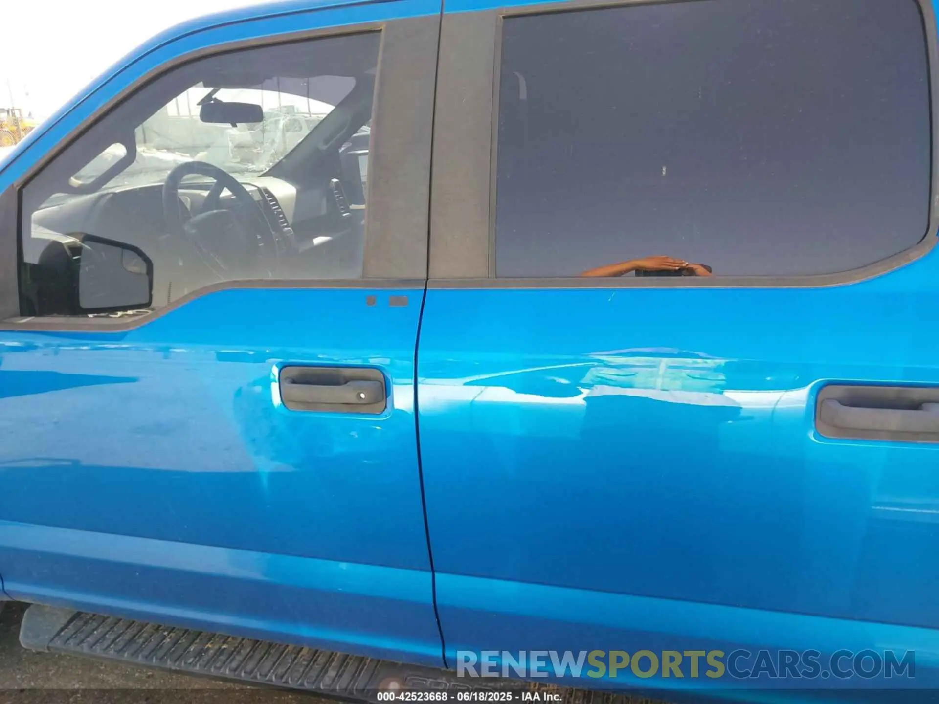 14 Photograph of a damaged car 1FTEW1EP5KKC47585 FORD F-150 2019