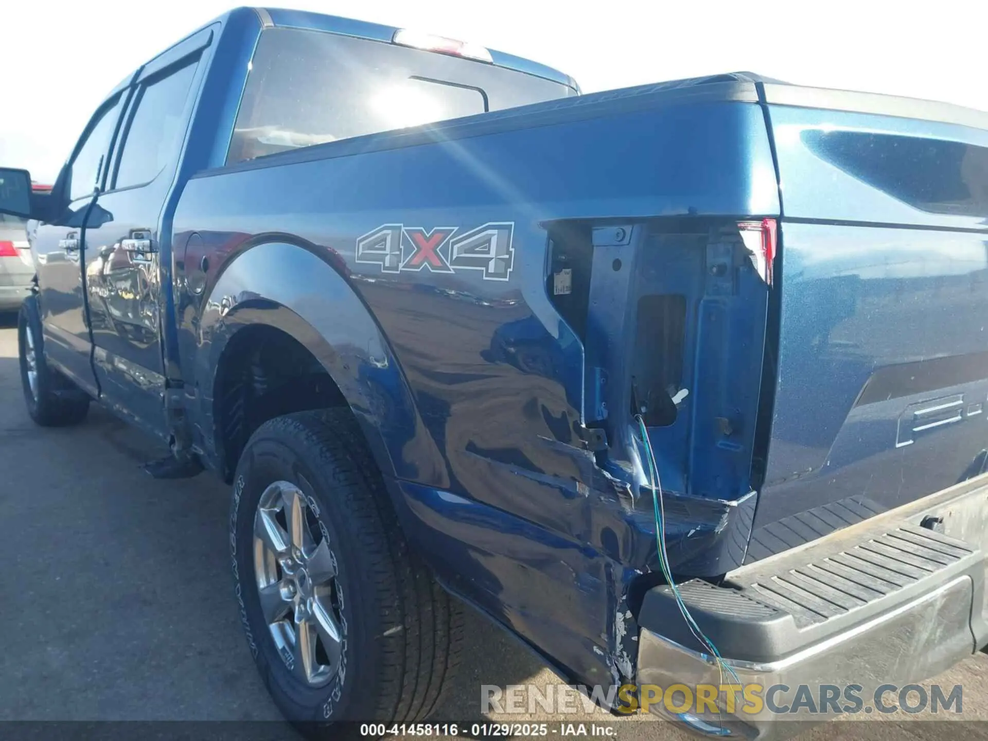 18 Photograph of a damaged car 1FTEW1EP5KKE22417 FORD F-150 2019