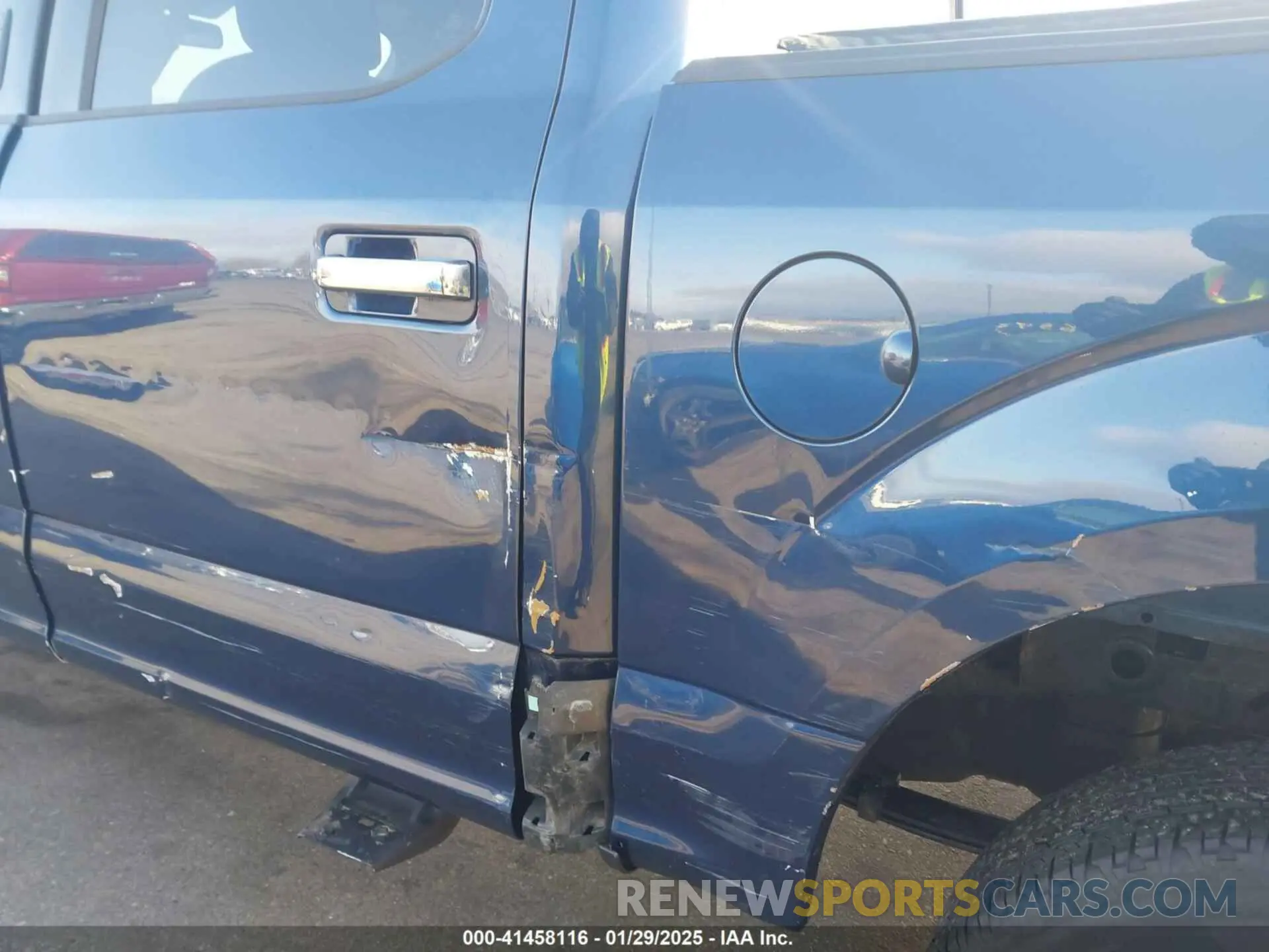19 Photograph of a damaged car 1FTEW1EP5KKE22417 FORD F-150 2019