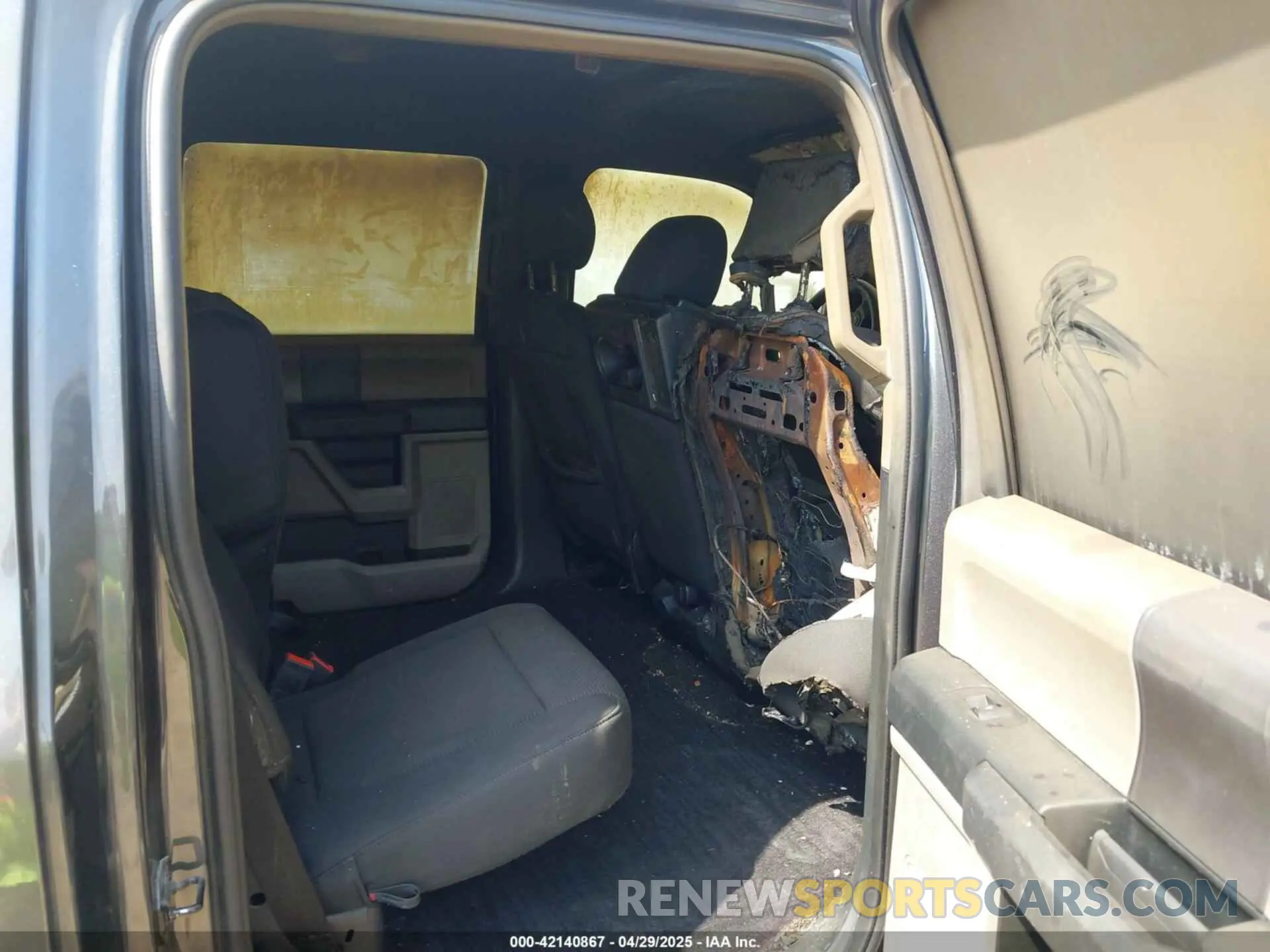 8 Photograph of a damaged car 1FTEW1EP6KFC62251 FORD F-150 2019