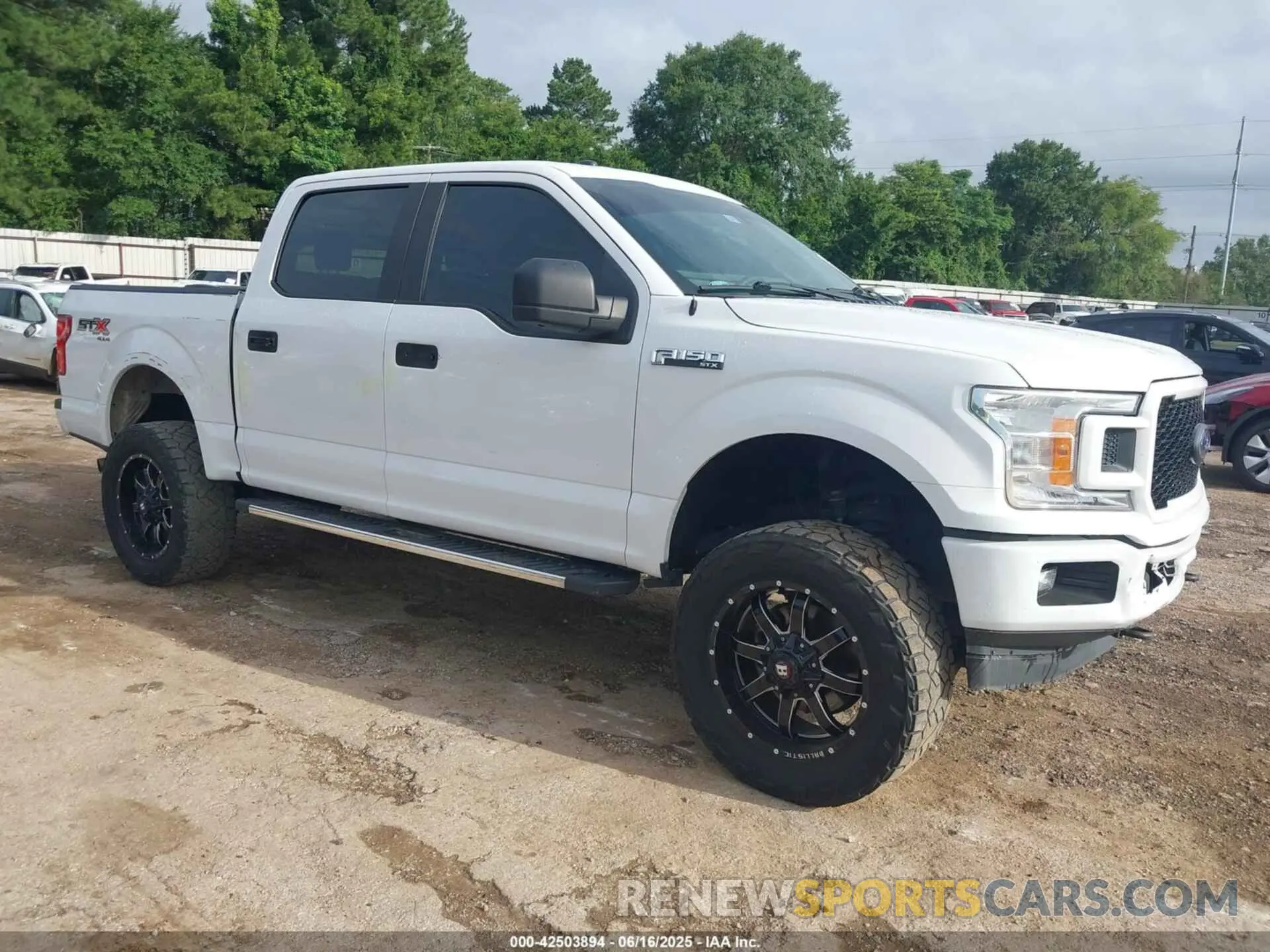 1 Photograph of a damaged car 1FTEW1EP6KKD03324 FORD F-150 2019