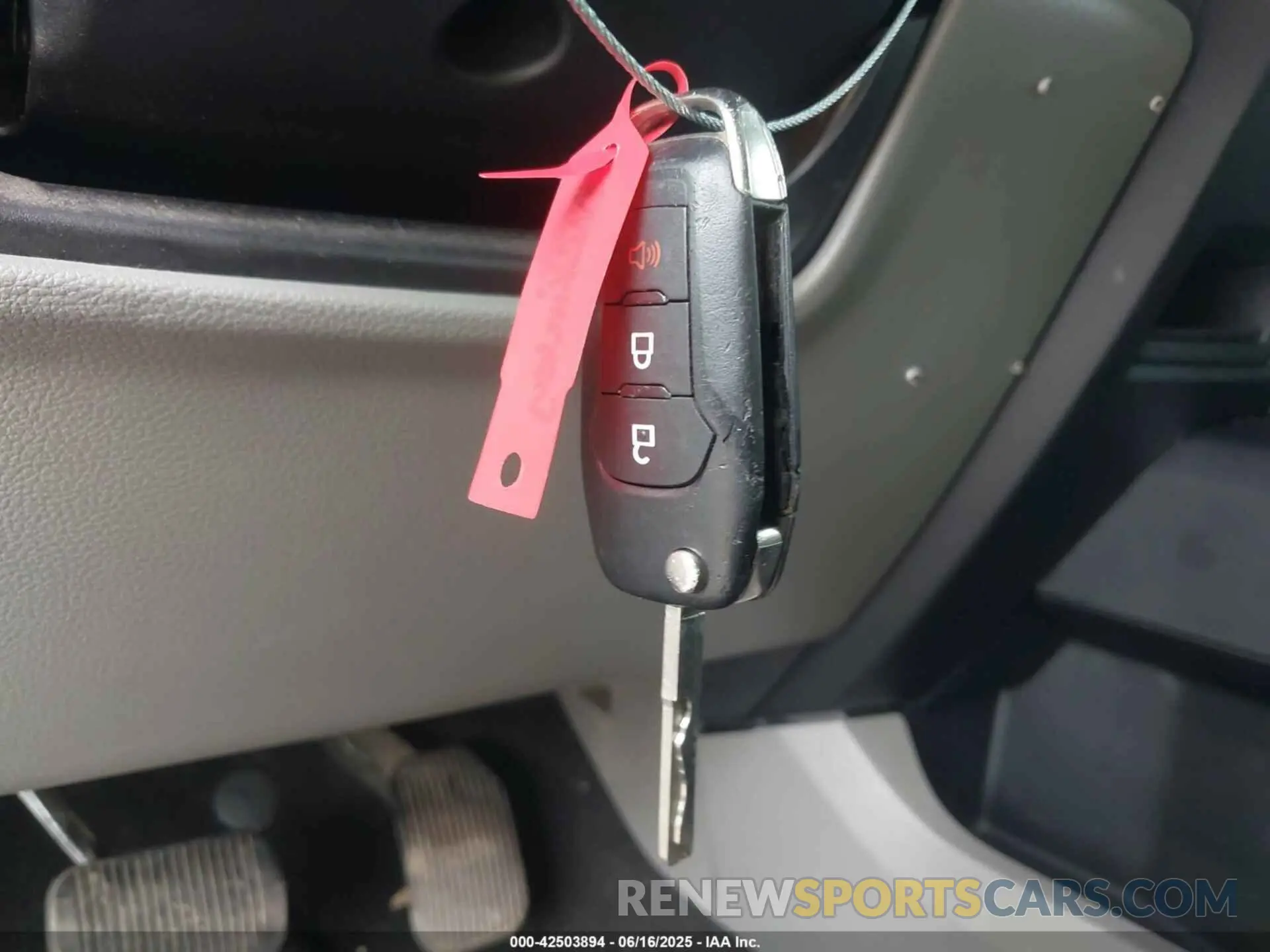 11 Photograph of a damaged car 1FTEW1EP6KKD03324 FORD F-150 2019
