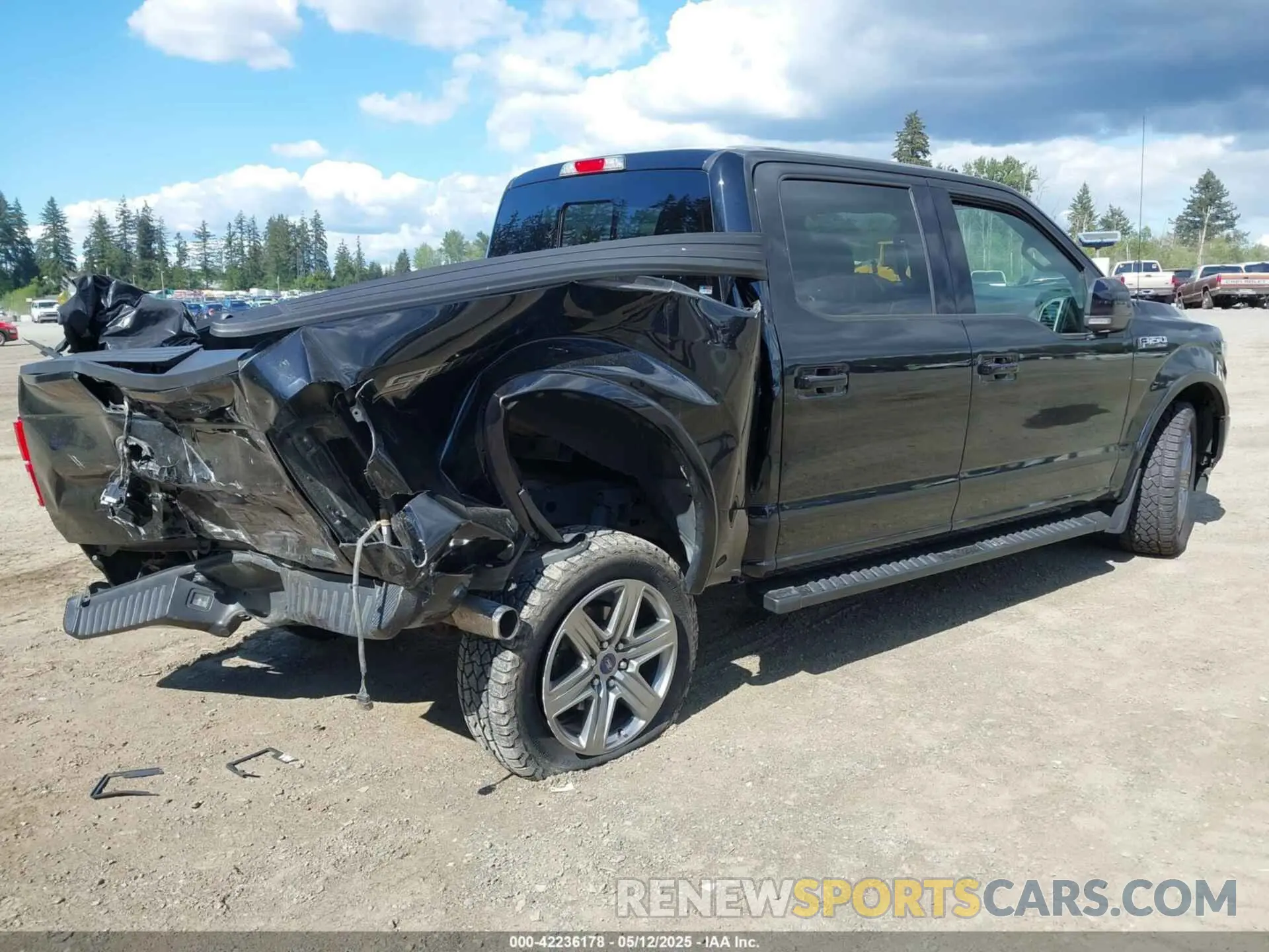 4 Photograph of a damaged car 1FTEW1EP7KFA70661 FORD F-150 2019