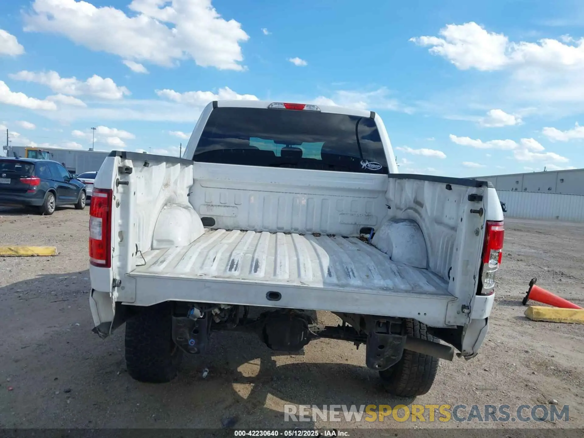 16 Photograph of a damaged car 1FTEW1EP7KFB10186 FORD F-150 2019