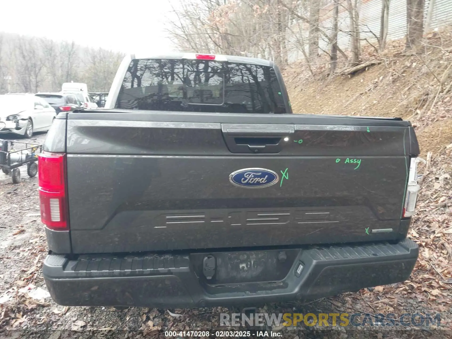 17 Photograph of a damaged car 1FTEW1EP7KFB29983 FORD F-150 2019