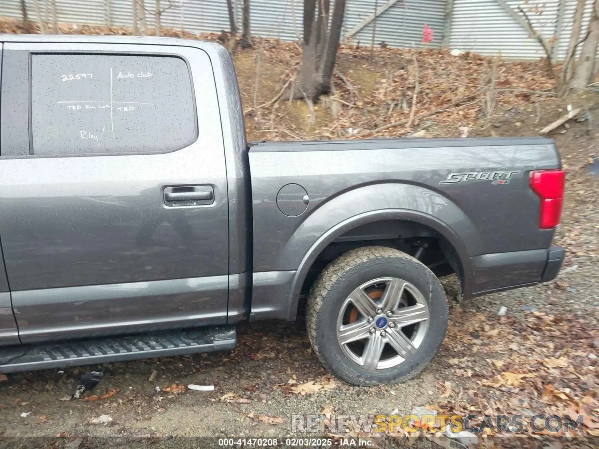 20 Photograph of a damaged car 1FTEW1EP7KFB29983 FORD F-150 2019