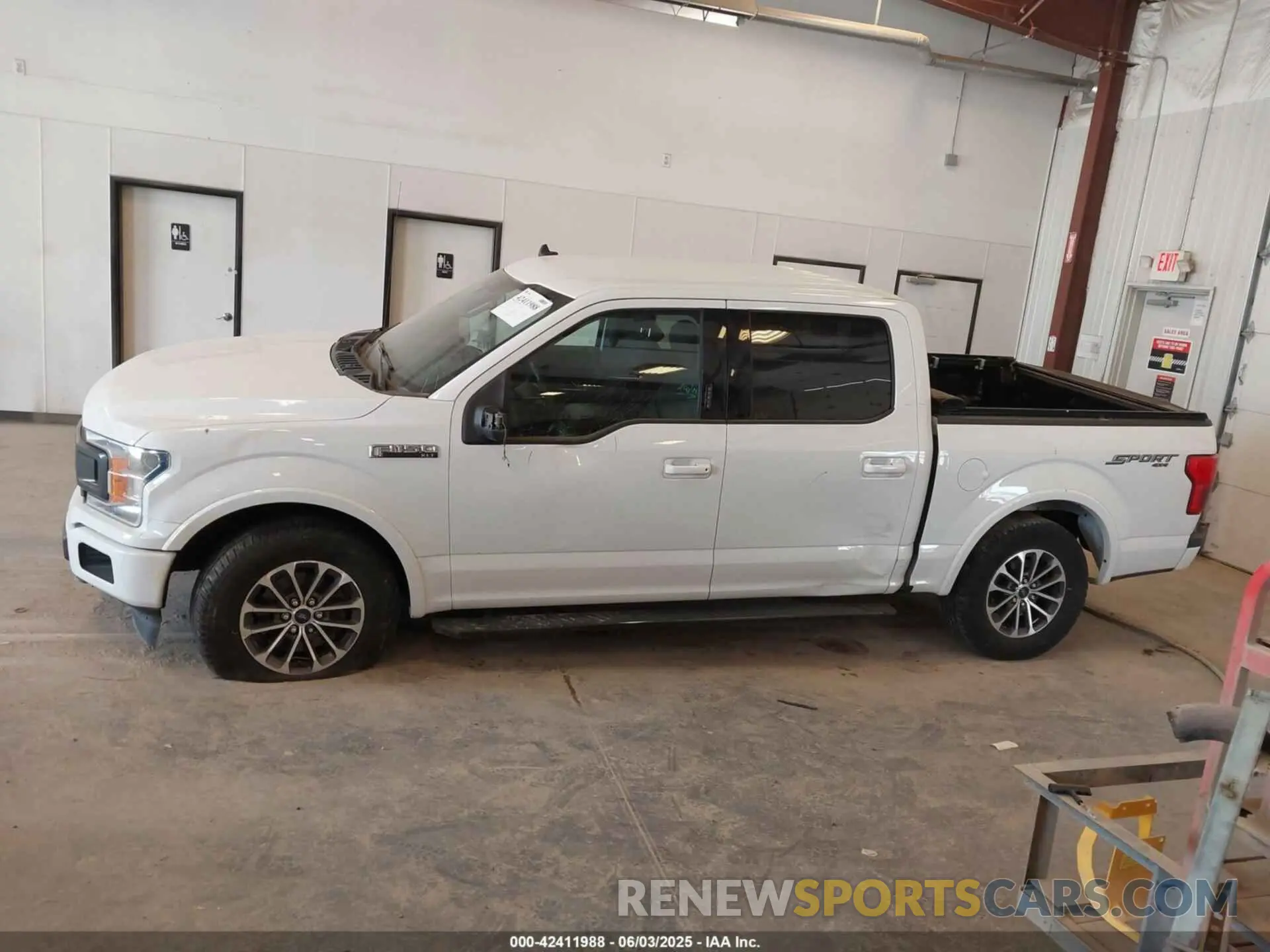 15 Photograph of a damaged car 1FTEW1EP7KFB95451 FORD F-150 2019