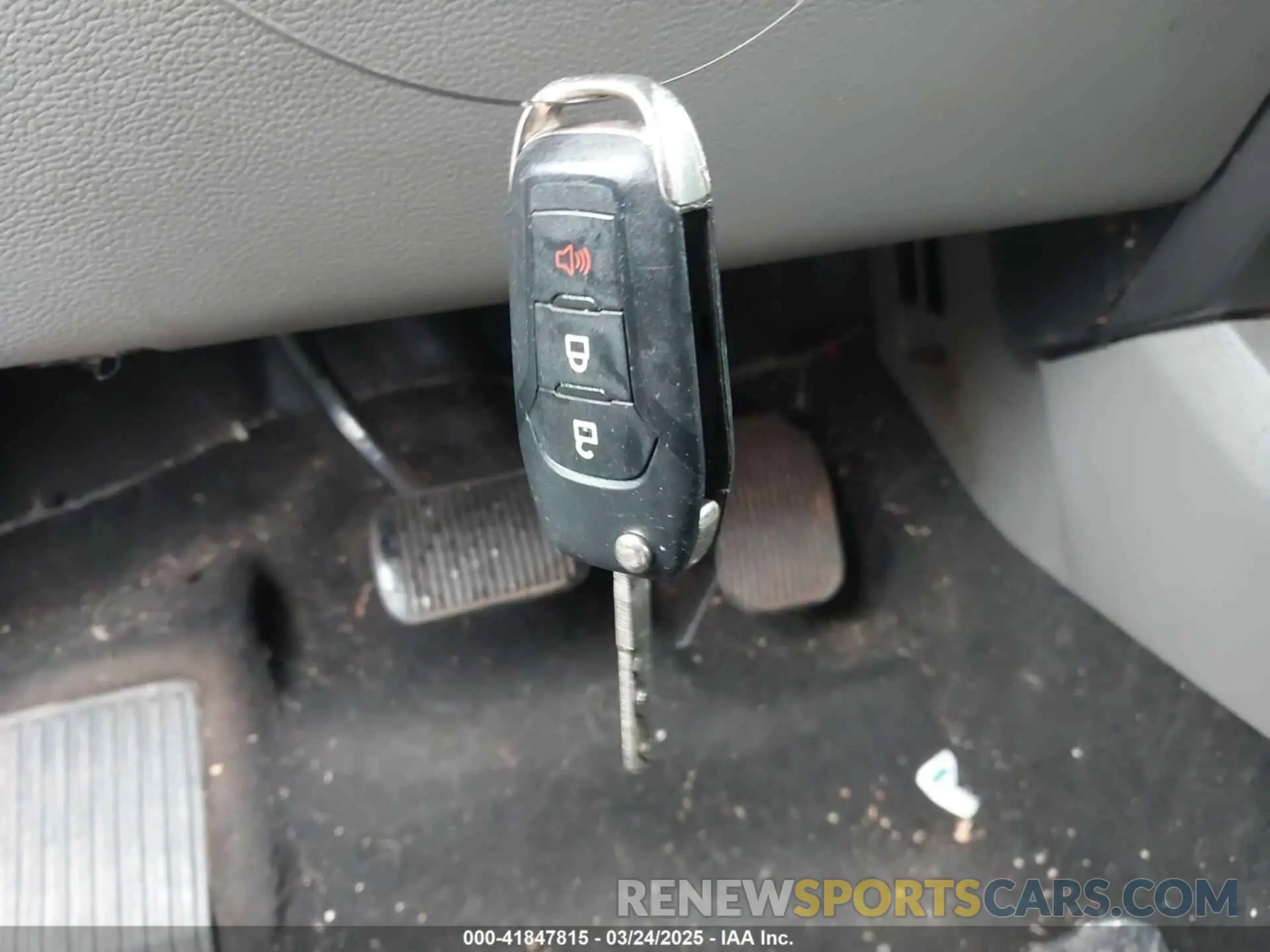 11 Photograph of a damaged car 1FTEW1EP7KKC70866 FORD F-150 2019