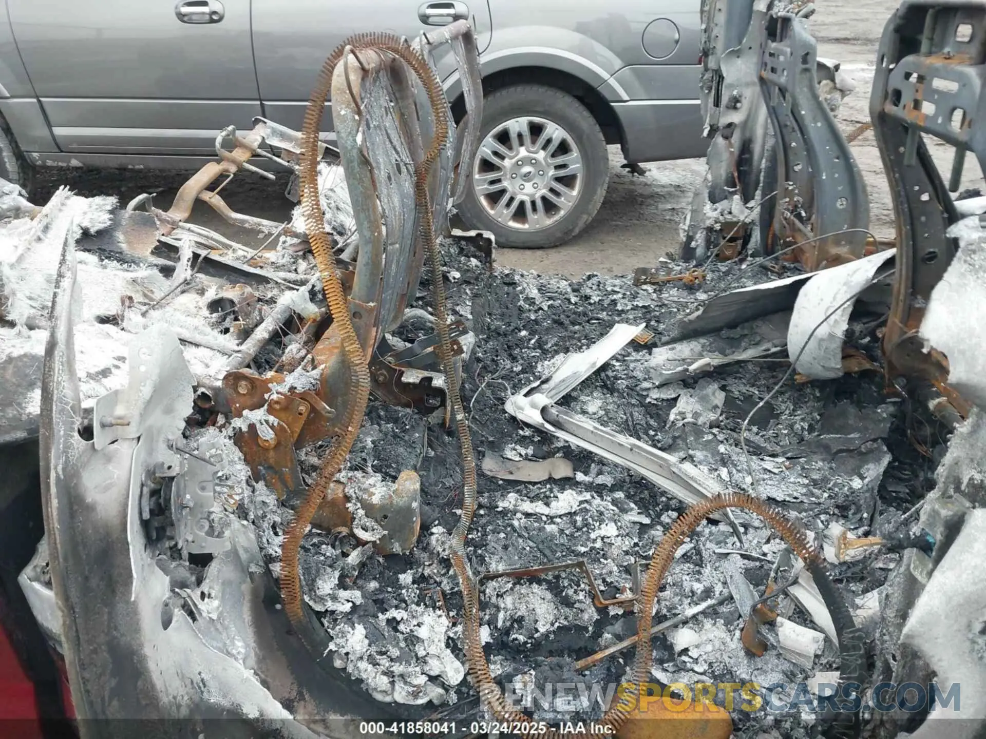 8 Photograph of a damaged car 1FTEW1EP8KFB62474 FORD F-150 2019