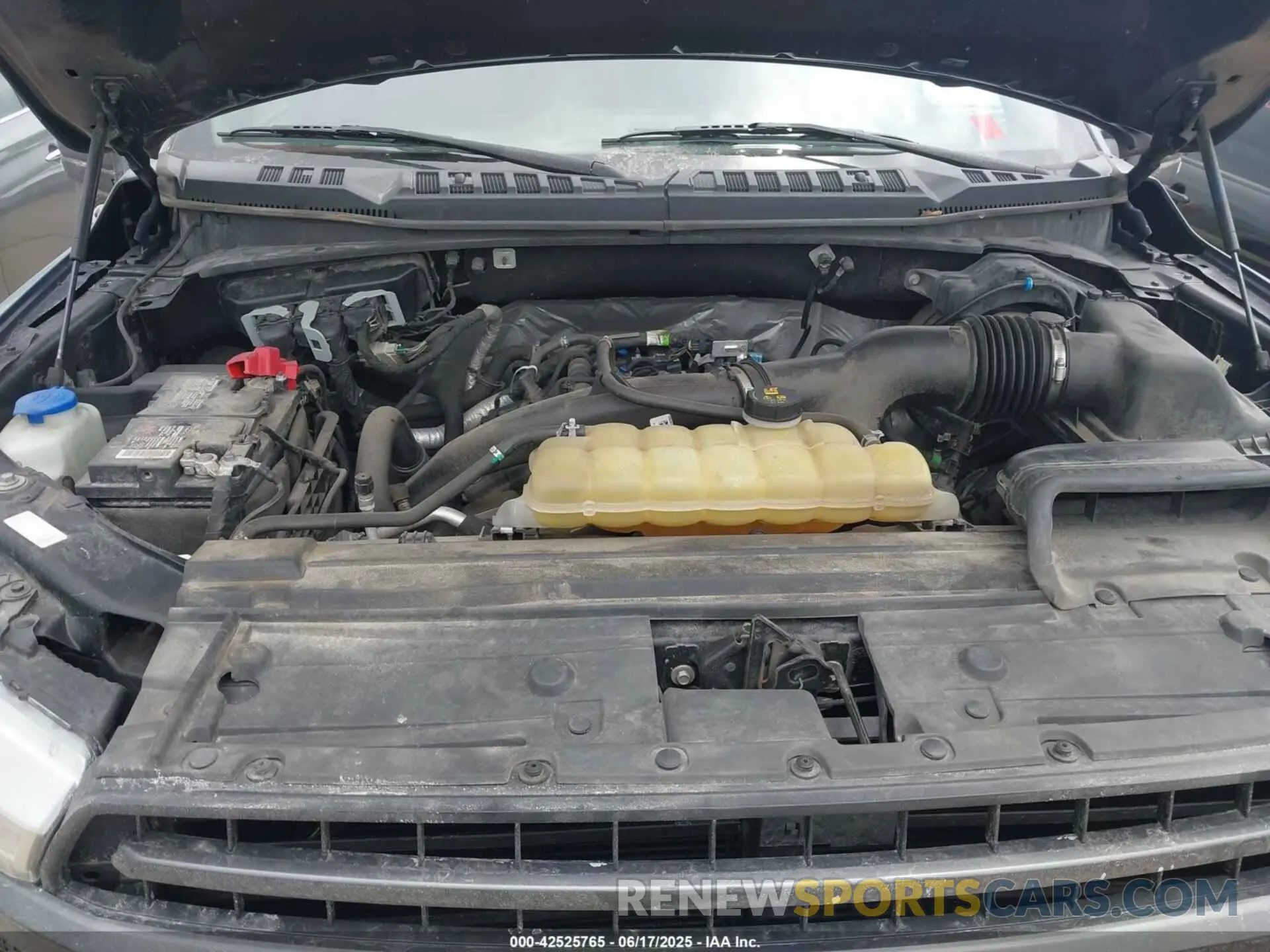 10 Photograph of a damaged car 1FTEW1EP8KFC31440 FORD F-150 2019