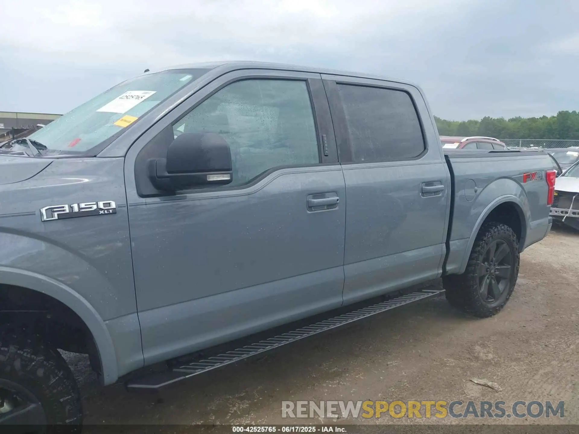 14 Photograph of a damaged car 1FTEW1EP8KFC31440 FORD F-150 2019
