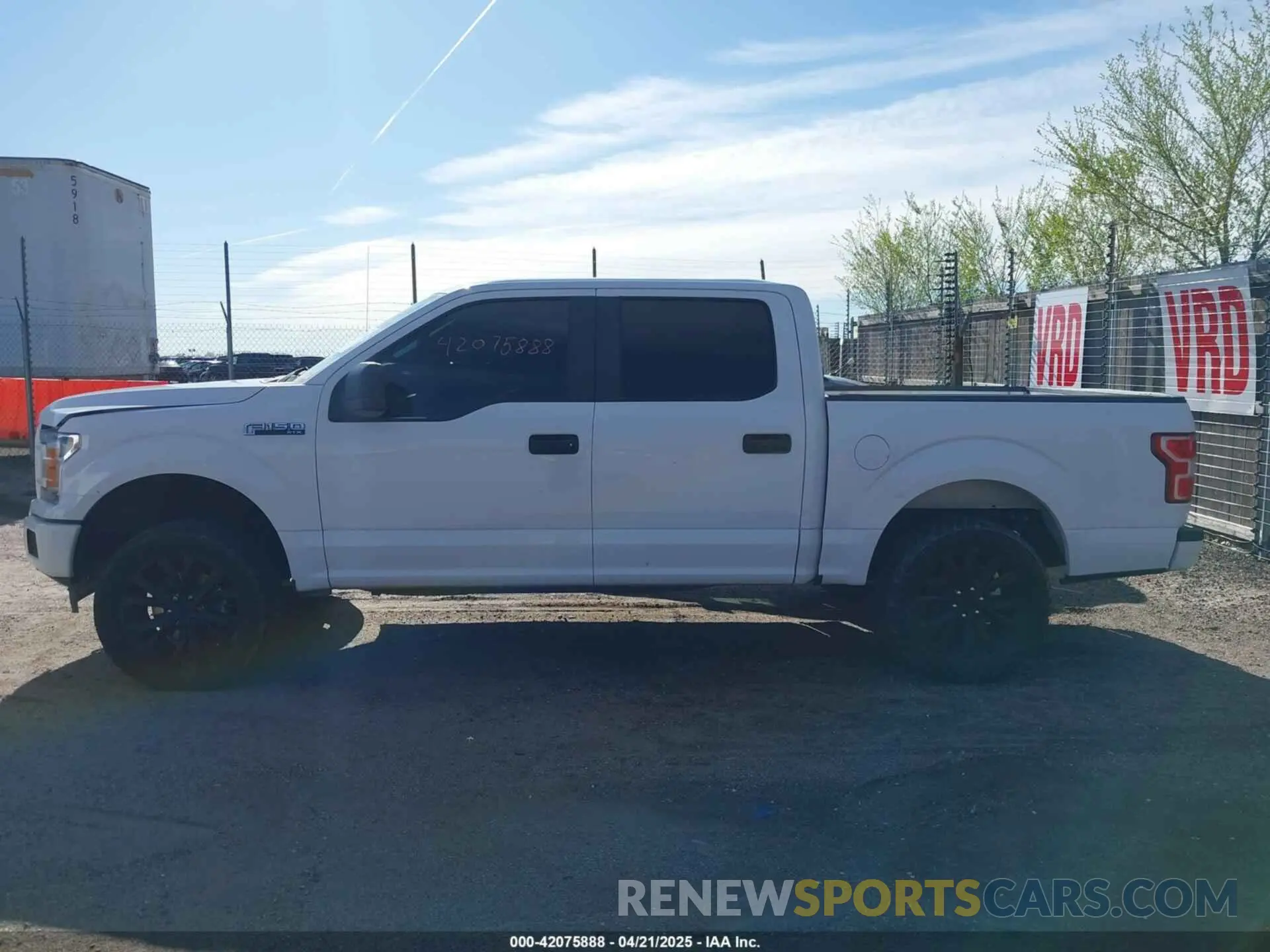 14 Photograph of a damaged car 1FTEW1EP8KKC36578 FORD F-150 2019