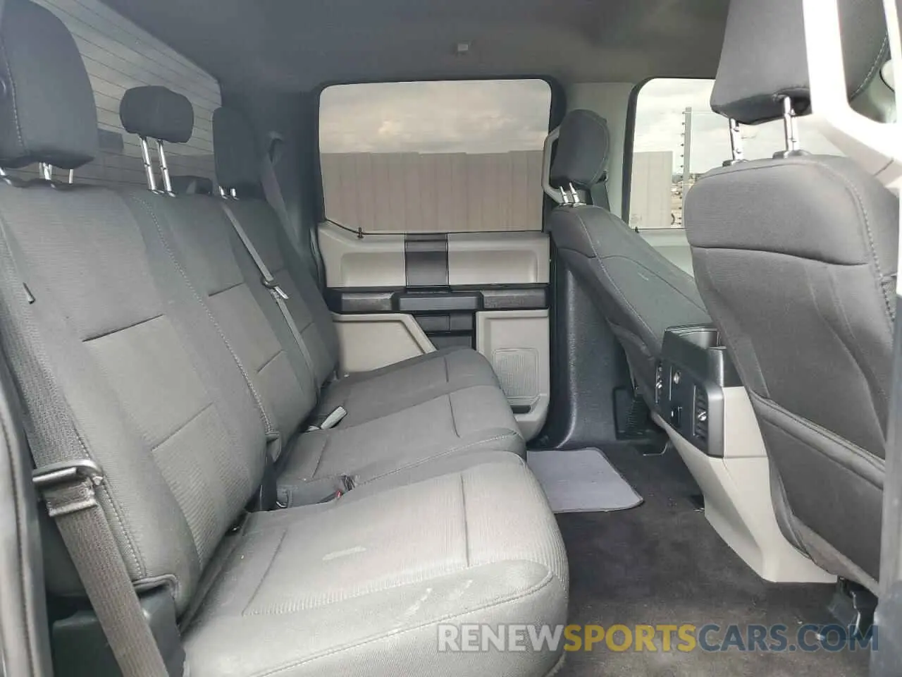 10 Photograph of a damaged car 1FTEW1EP8KKD04376 FORD F-150 2019